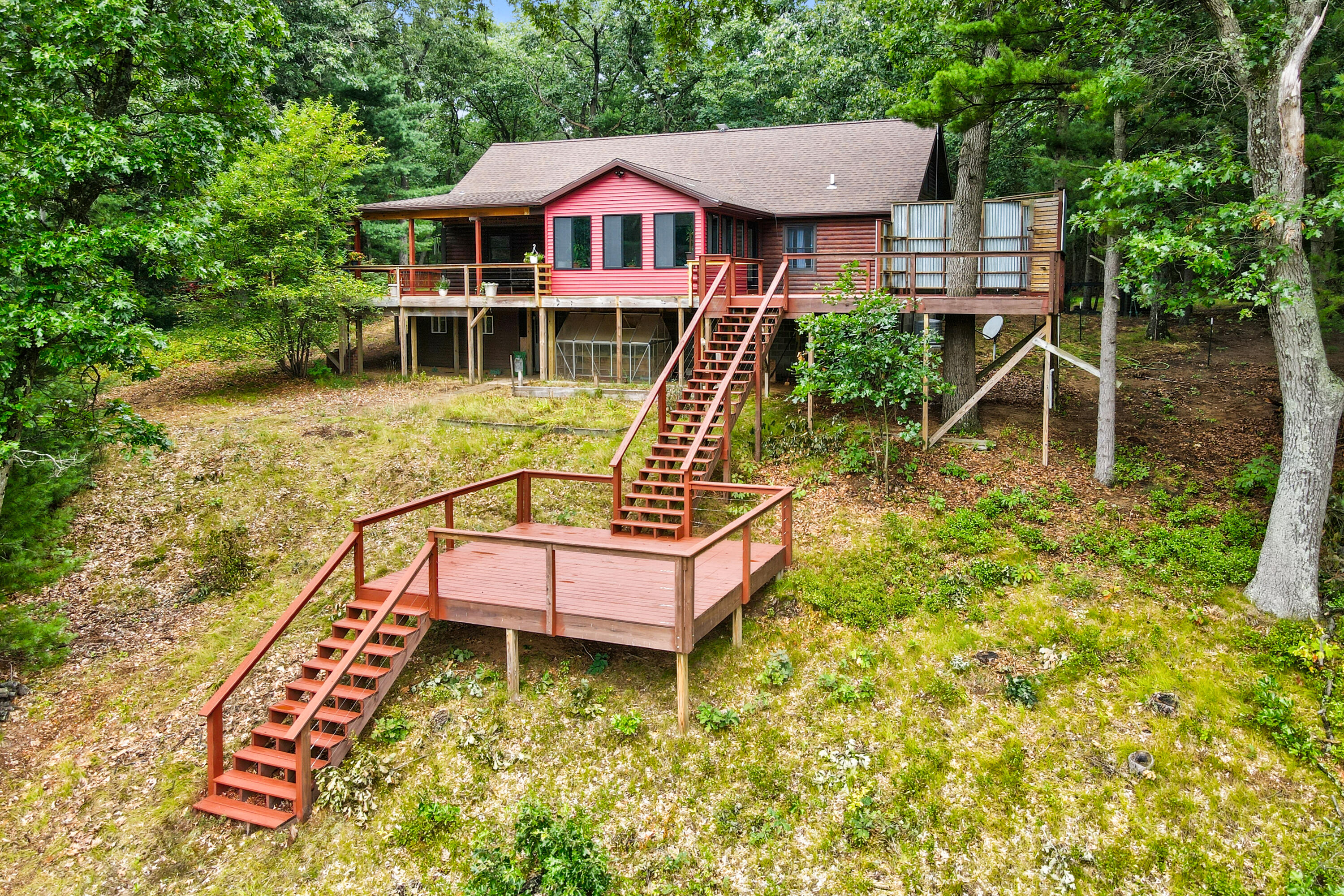 7616 Automobile Road Property Photo 1