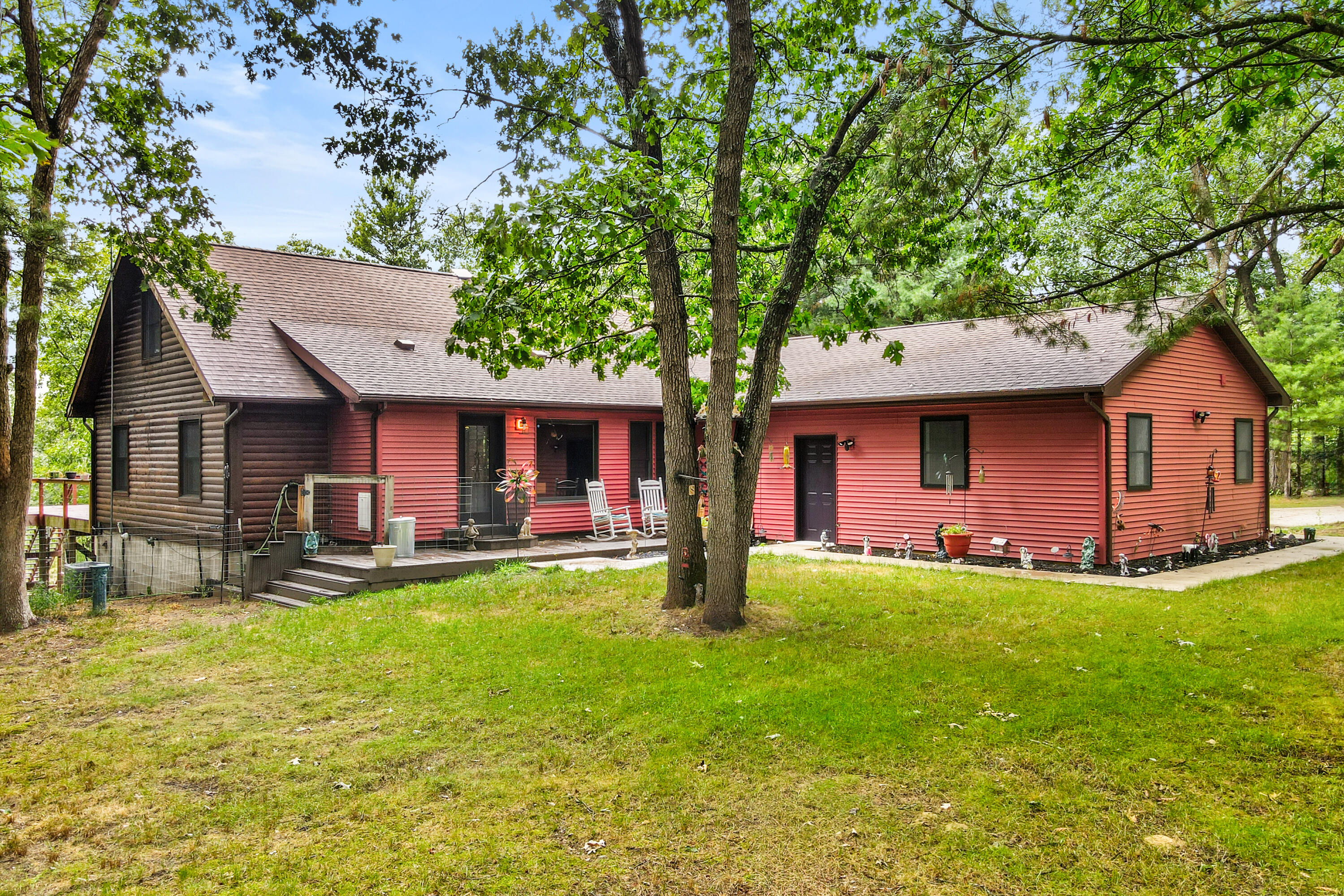 7616 Automobile Road Property Photo 3