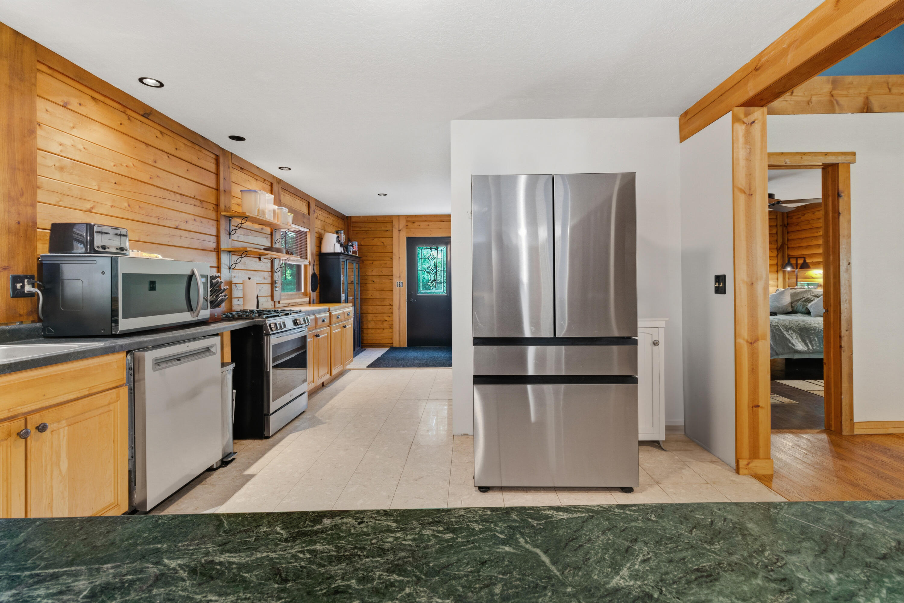 7616 Automobile Road Property Photo 11