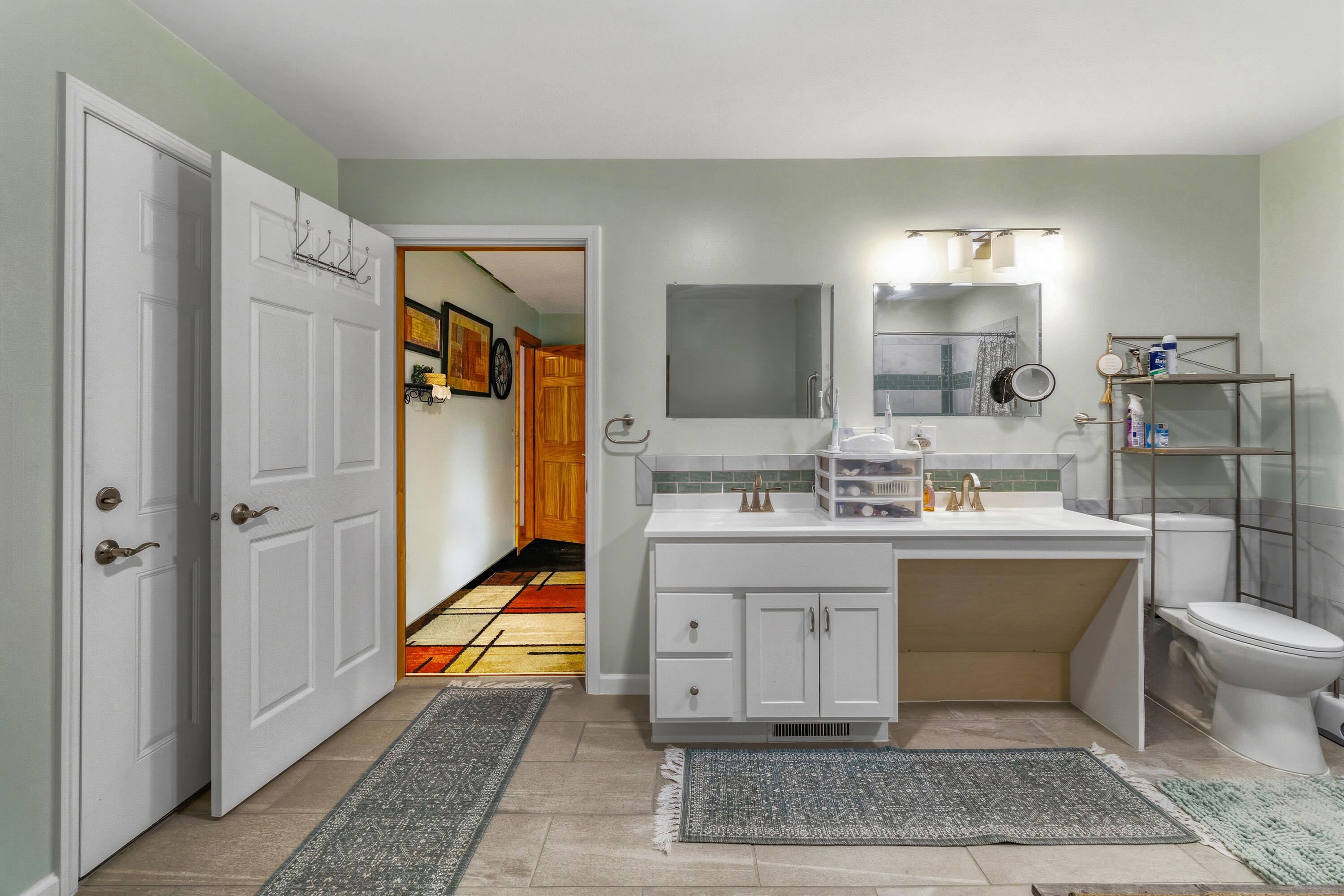 7616 Automobile Road Property Photo 18