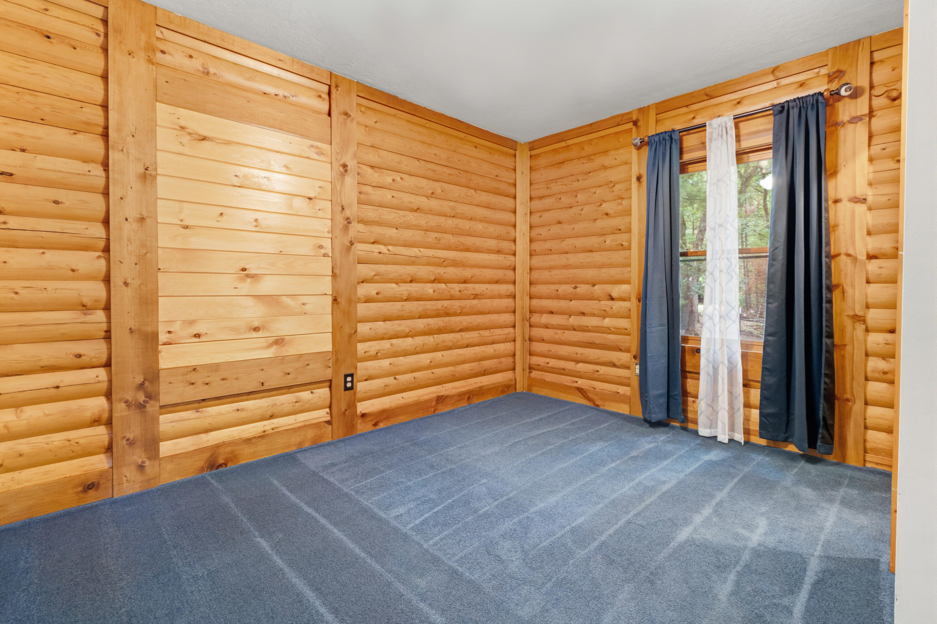 7616 Automobile Road Property Photo 25