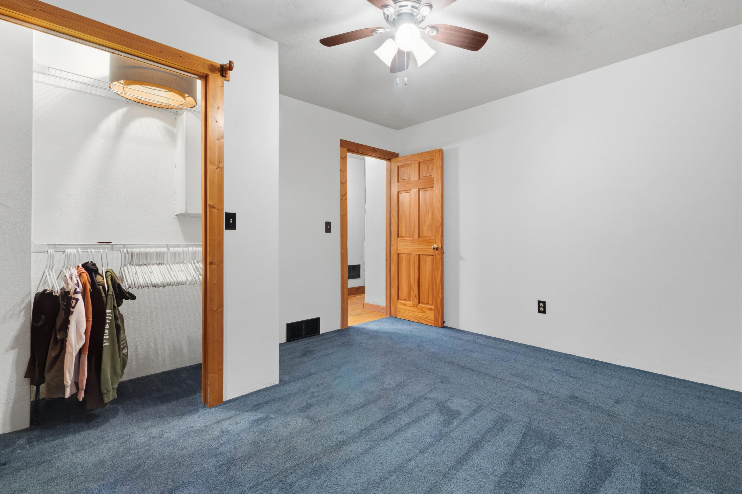7616 Automobile Road Property Photo 26