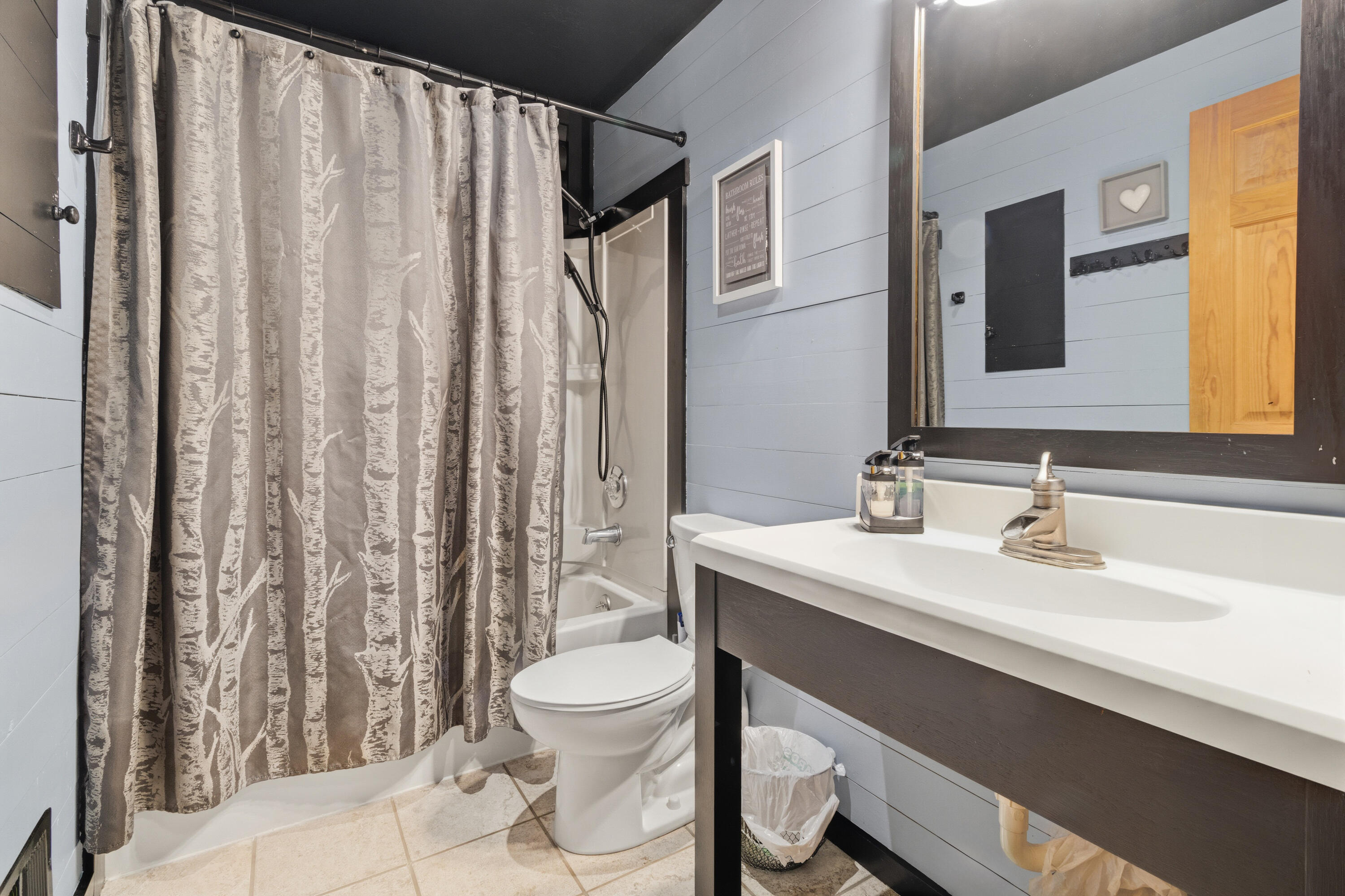 7616 Automobile Road Property Photo 27