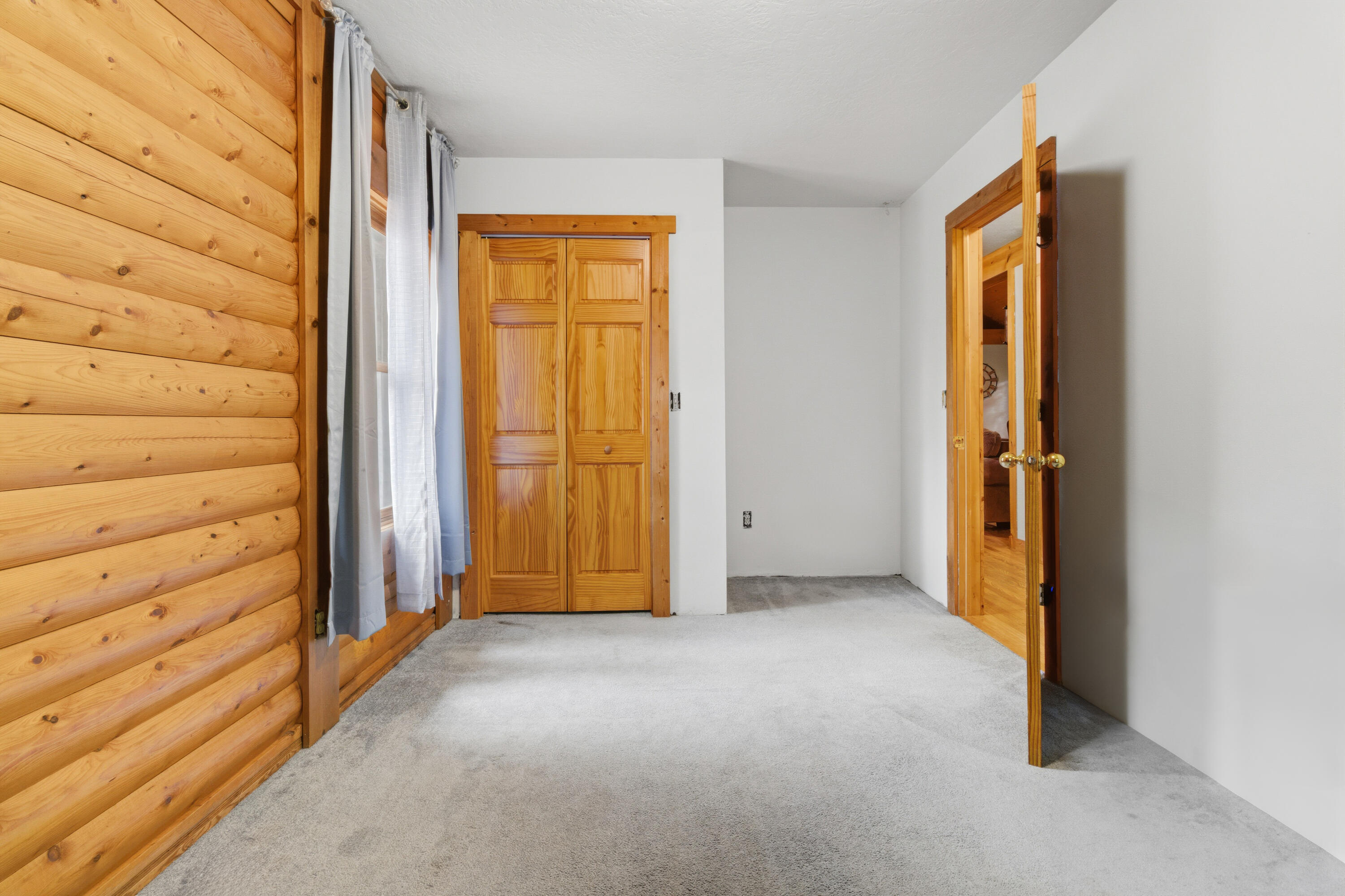 7616 Automobile Road Property Photo 30