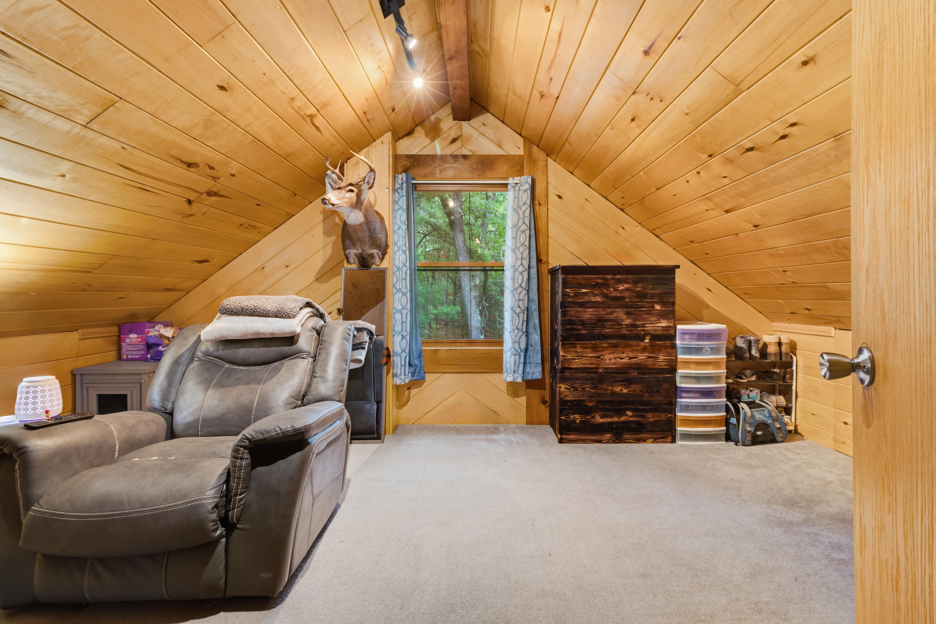 7616 Automobile Road Property Photo 36