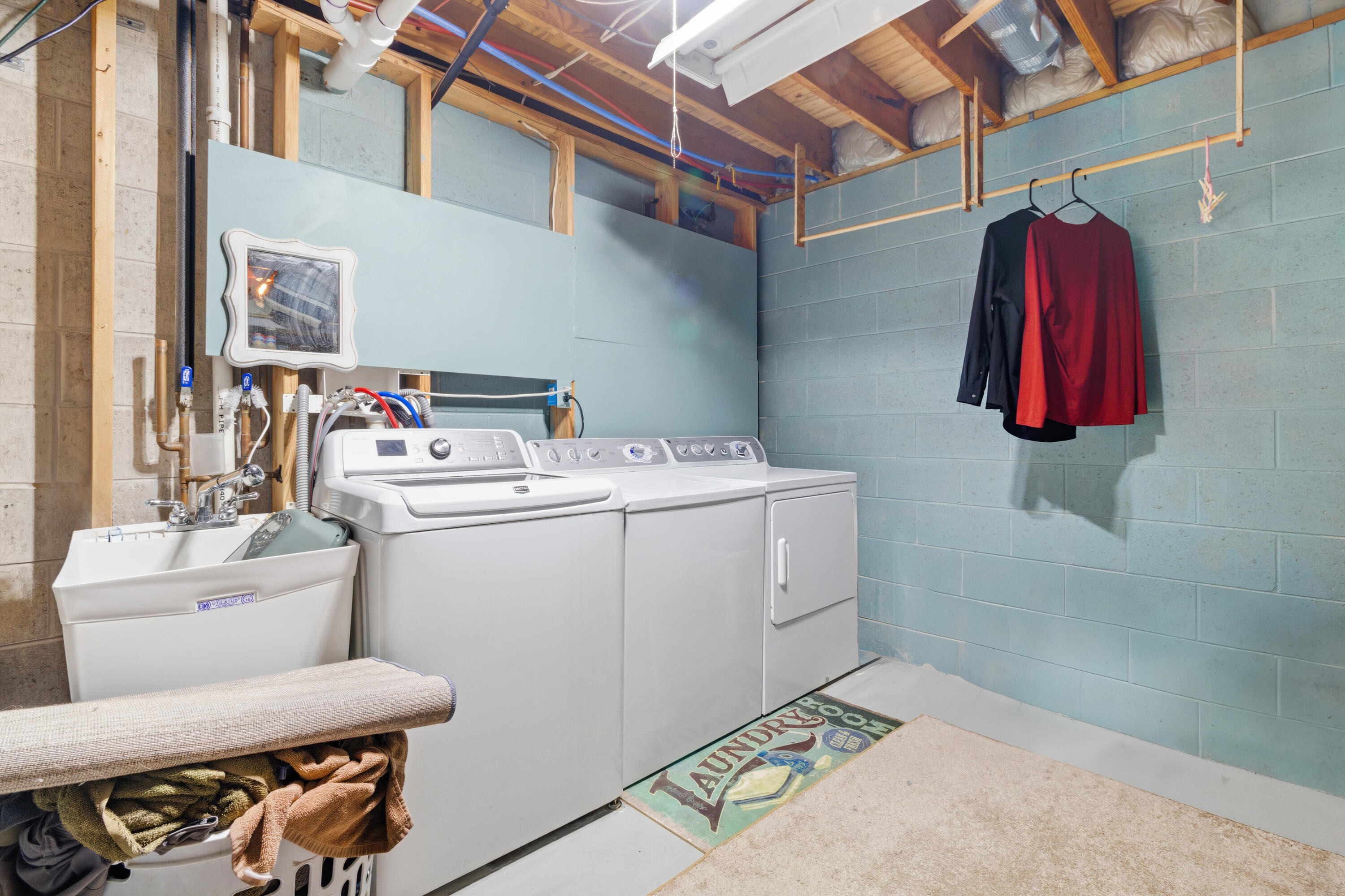 7616 Automobile Road Property Photo 45