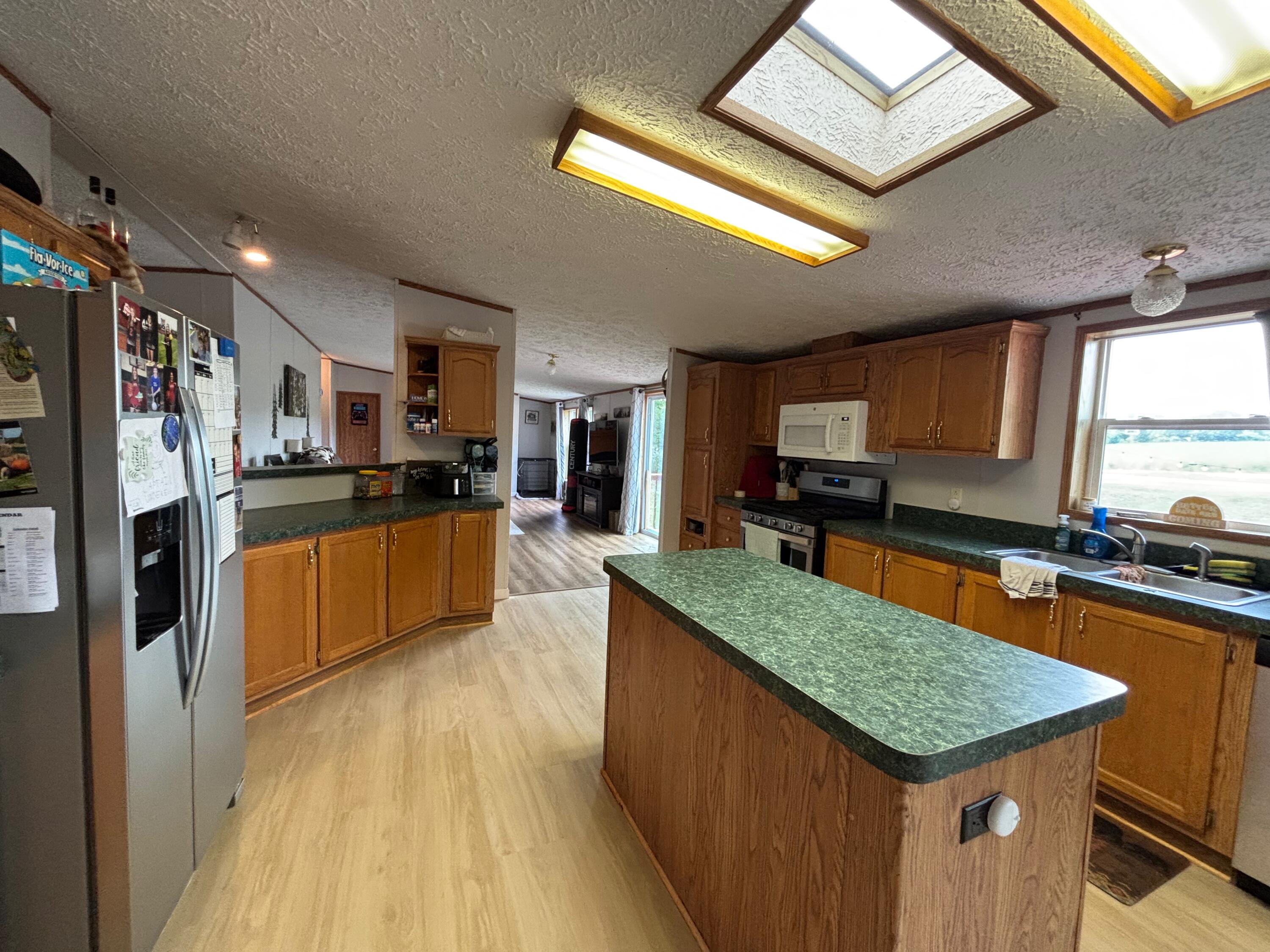 2905 E Jackson Road Property Photo 8