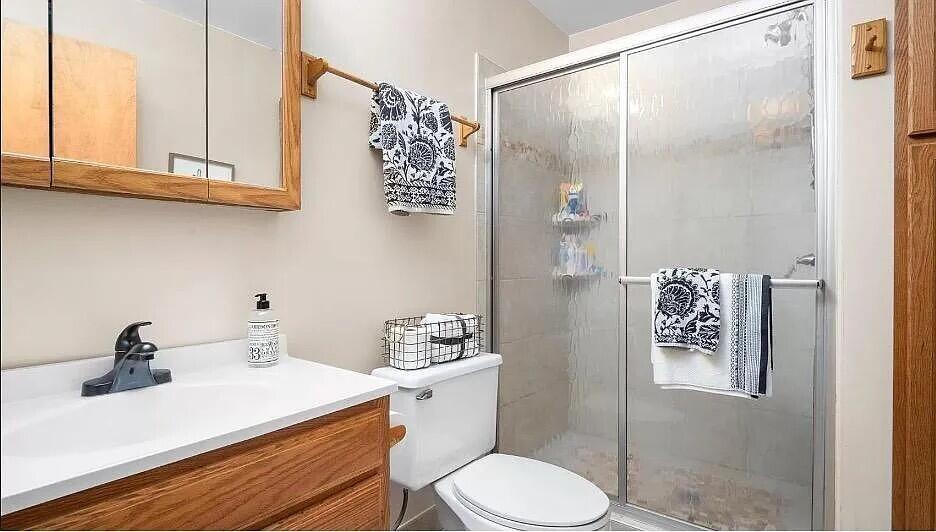 11816 Highridge Drive Property Photo 18