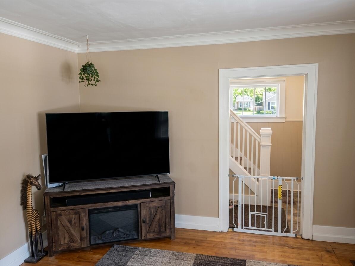 1347 Powers Avenue Nw Property Photo 4