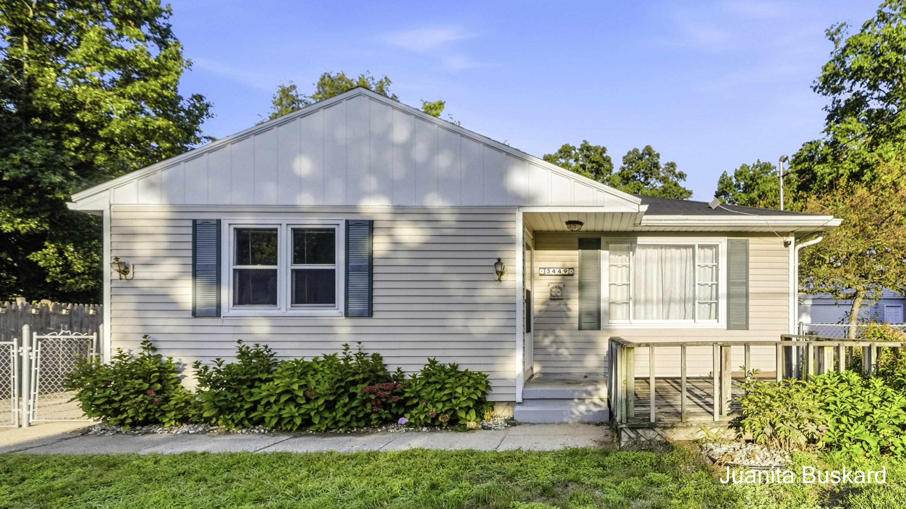 3449 Taft Avenue Sw Property Photo 2
