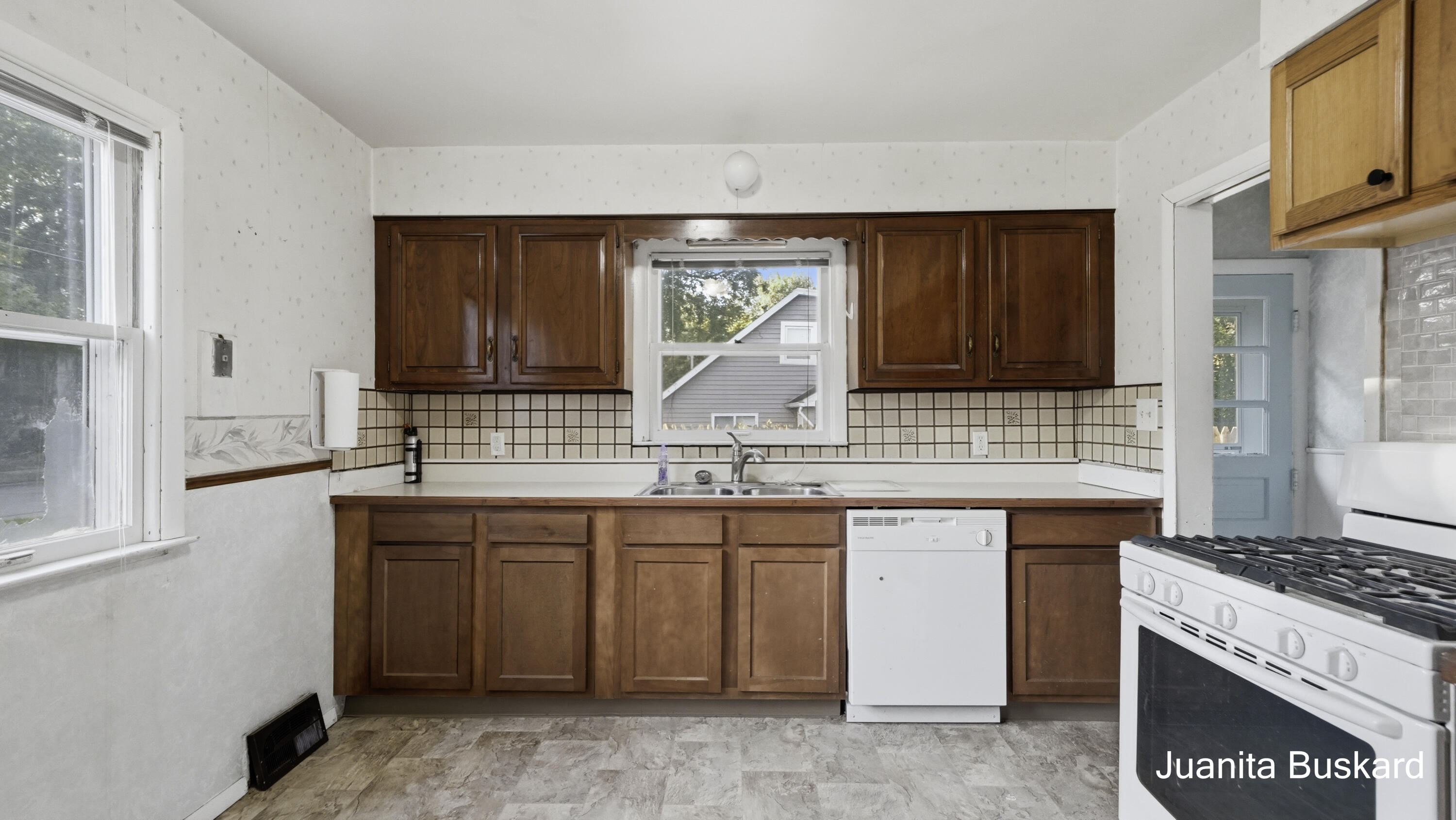3449 Taft Avenue Sw Property Photo 7