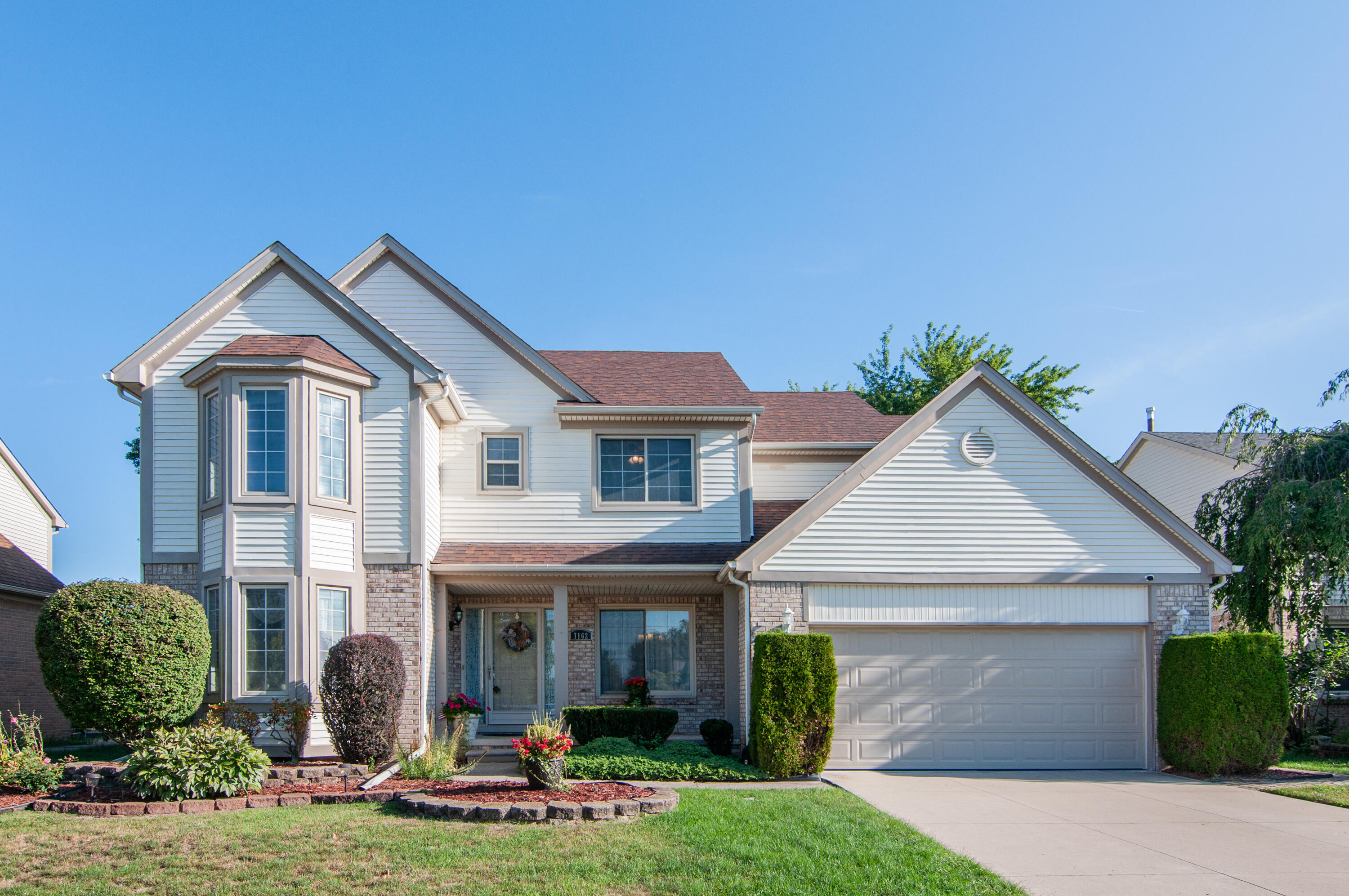 7162 Fox Woods Drive Property Photo 1