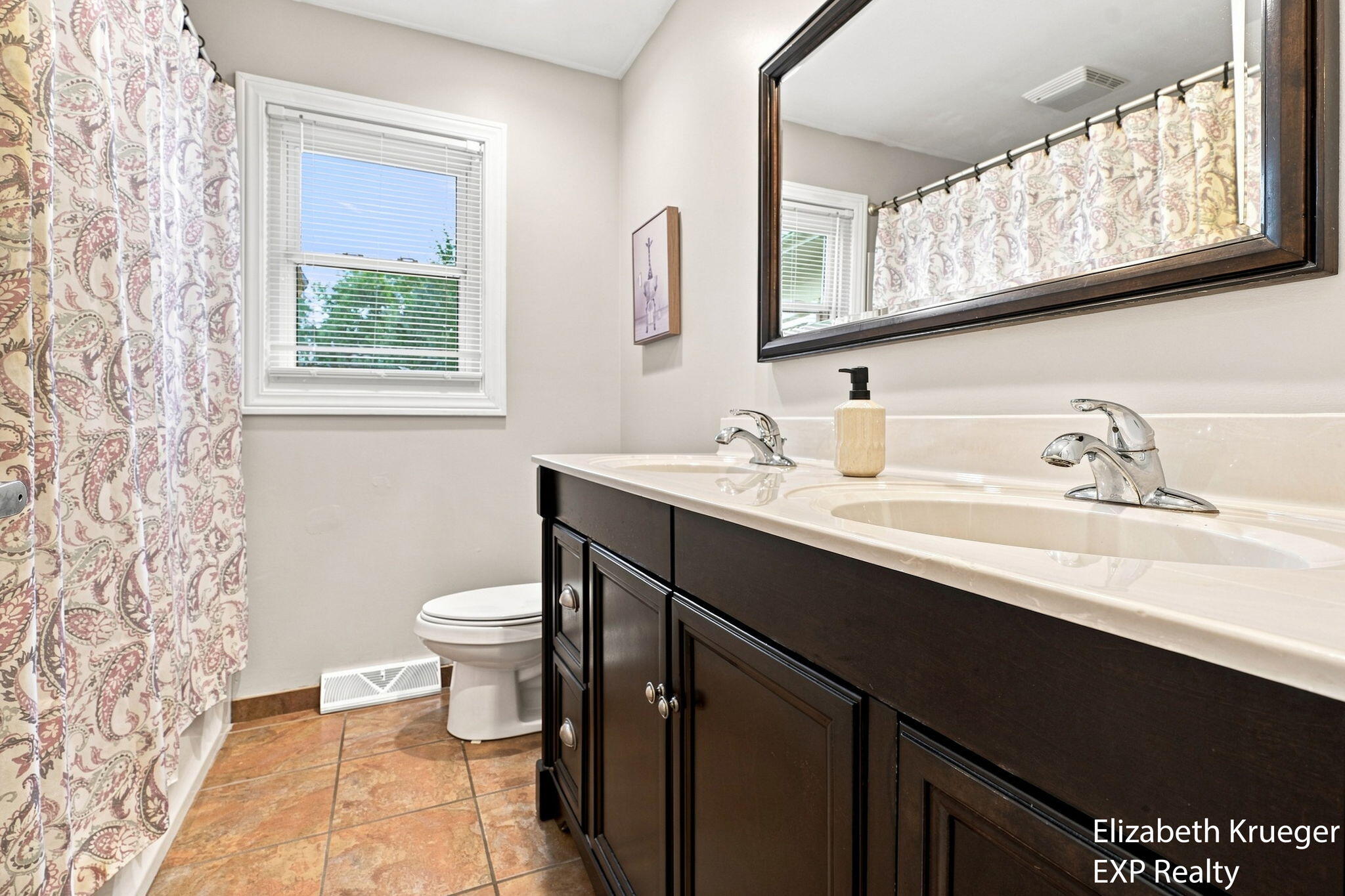 1502 Ridgewood Drive Property Photo 17