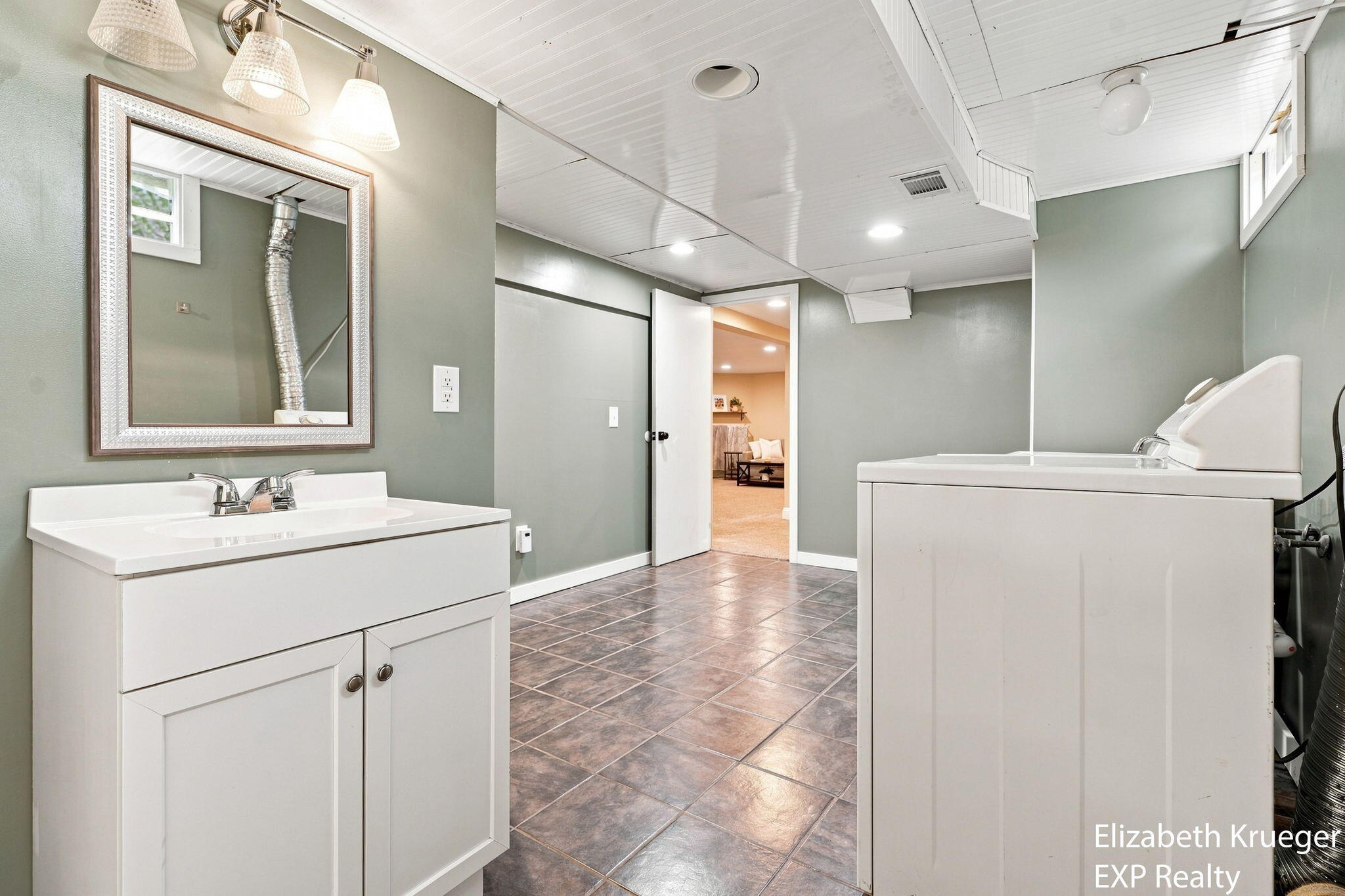 1502 Ridgewood Drive Property Photo 32