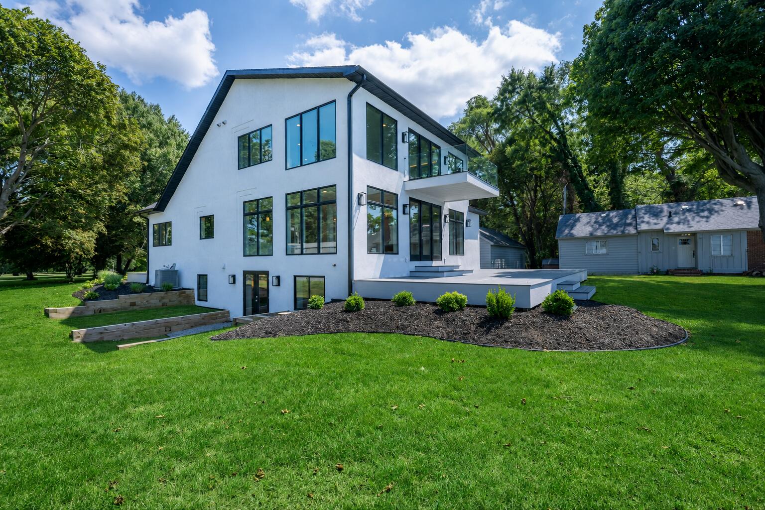 2475 Cedar Path Property Photo 4