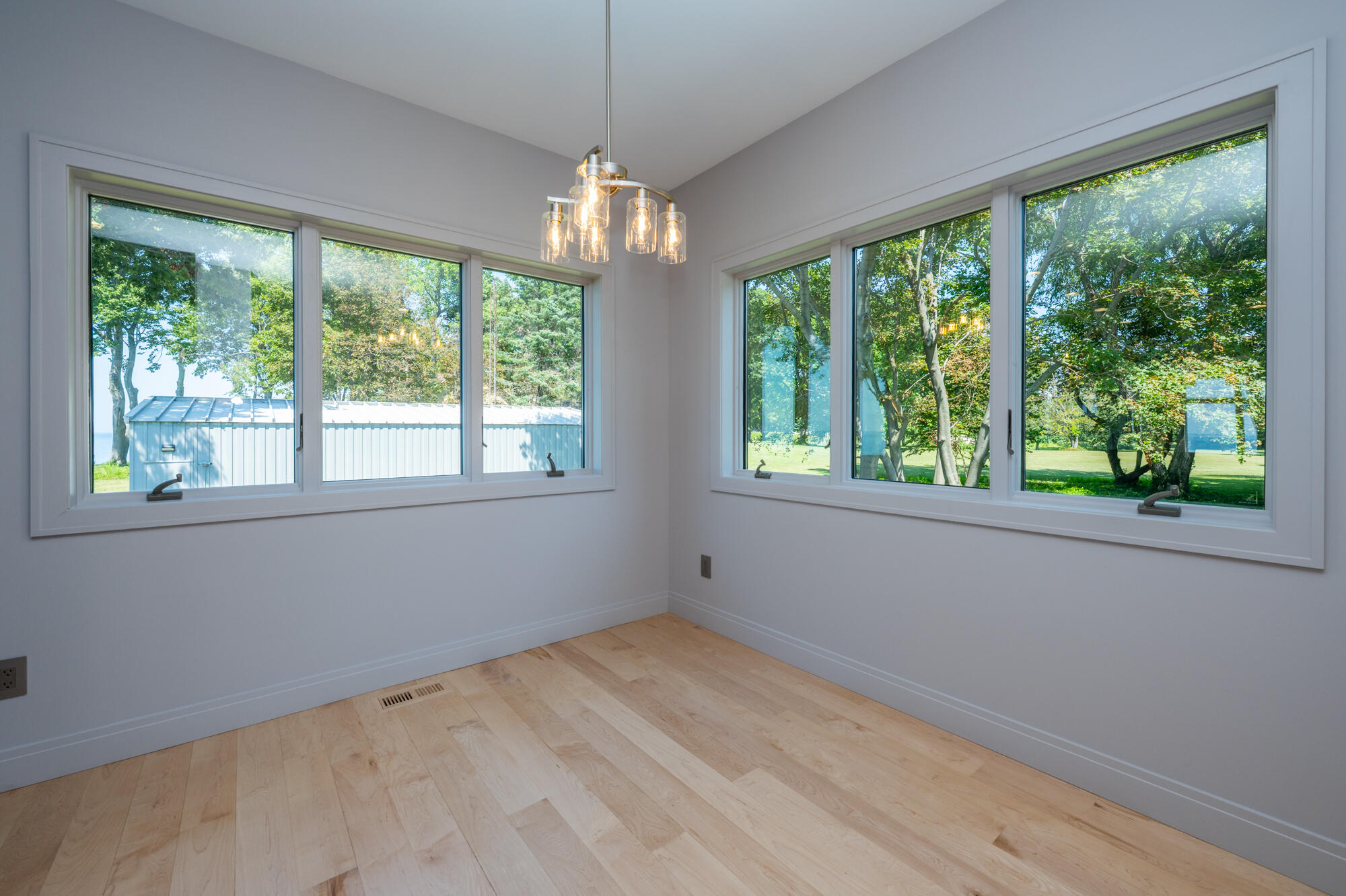 2475 Cedar Path Property Photo 32