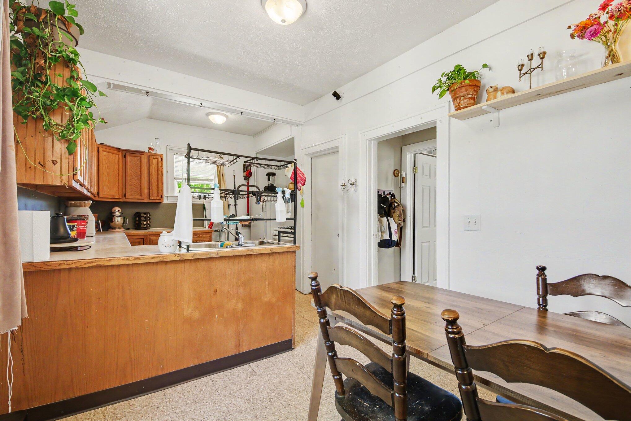 425 Adams Street Se Property Photo 15