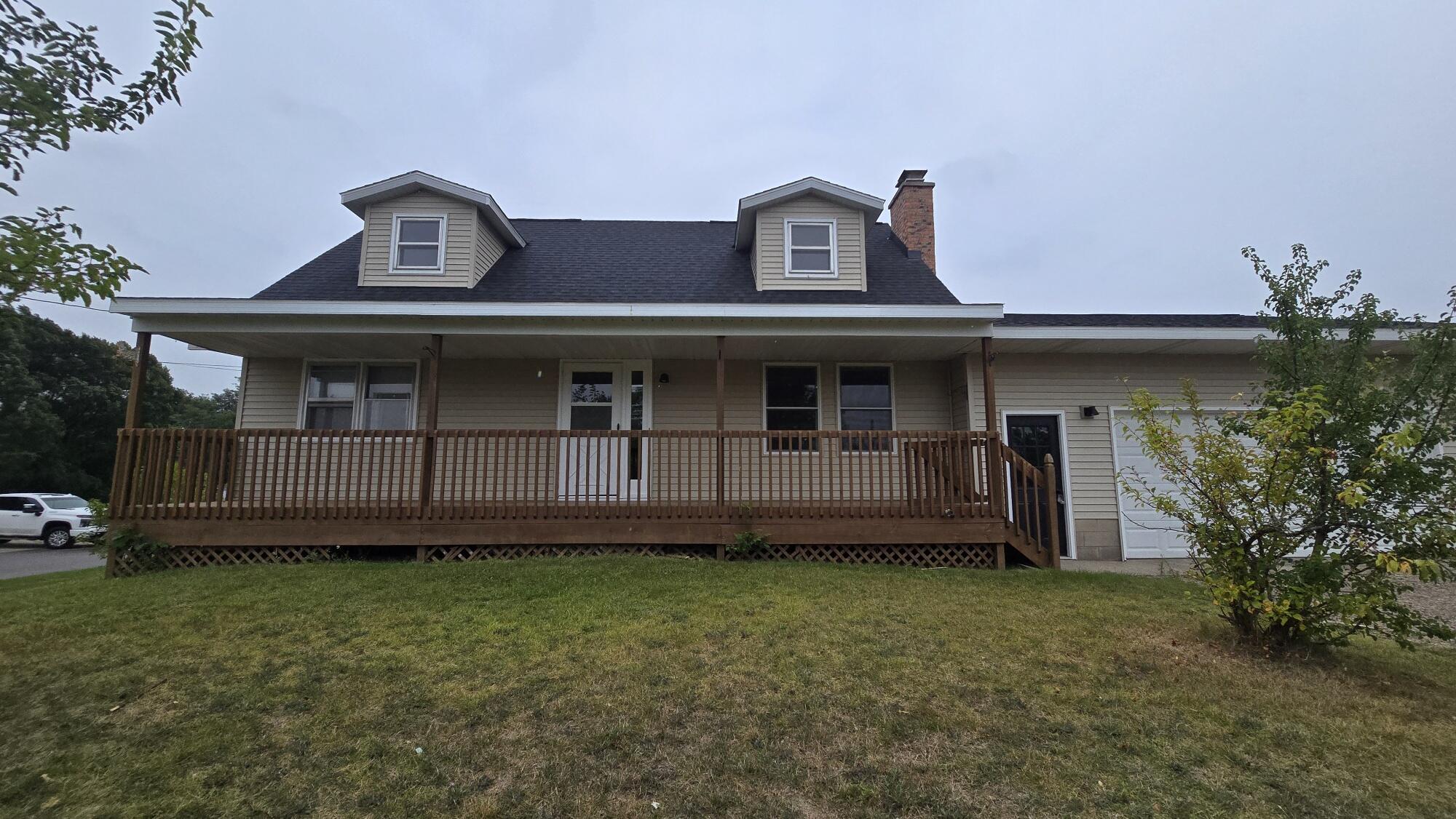 6049 Boone Road Property Photo 1