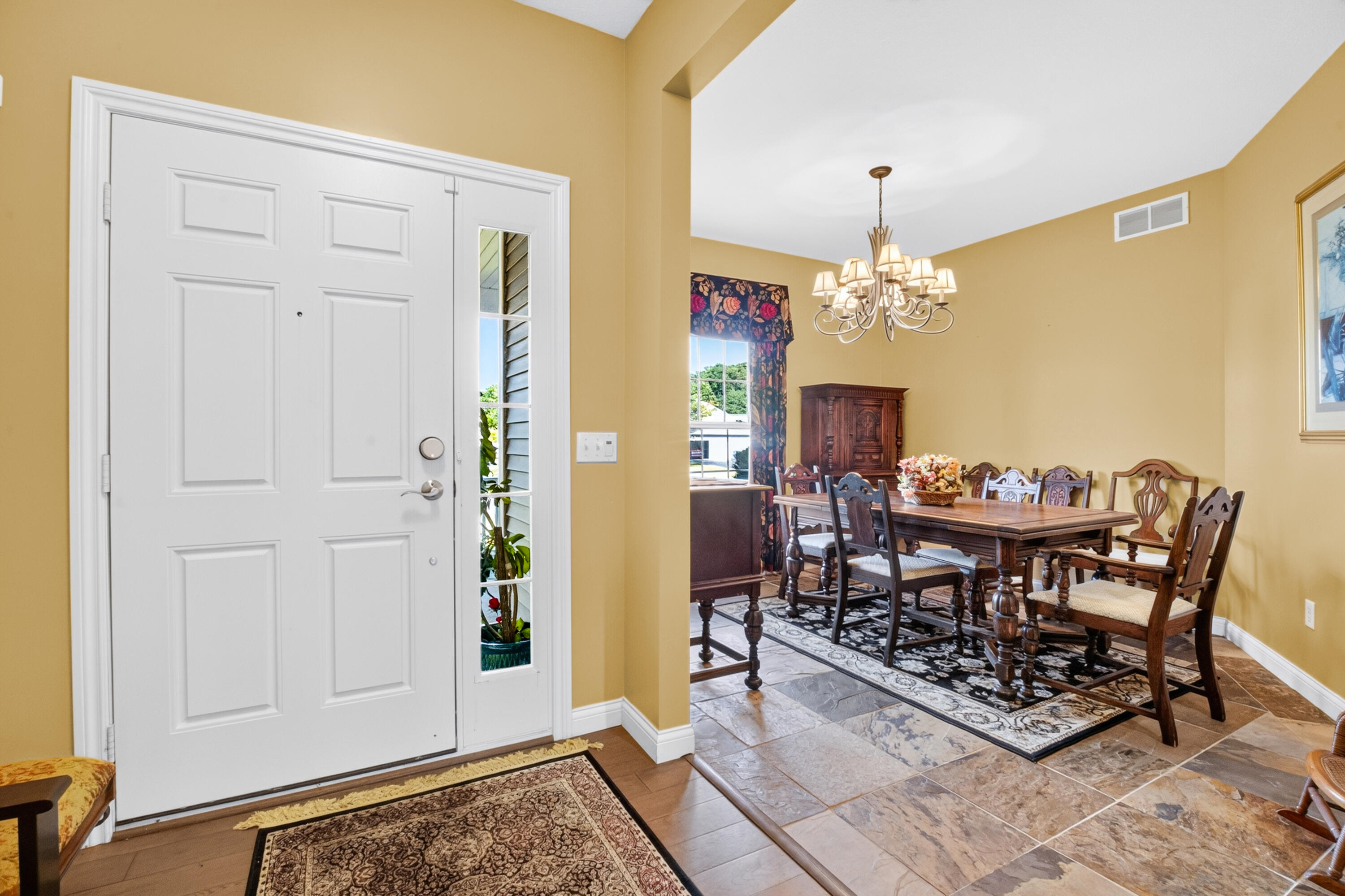 109 Sawgrass Lane Property Photo 4