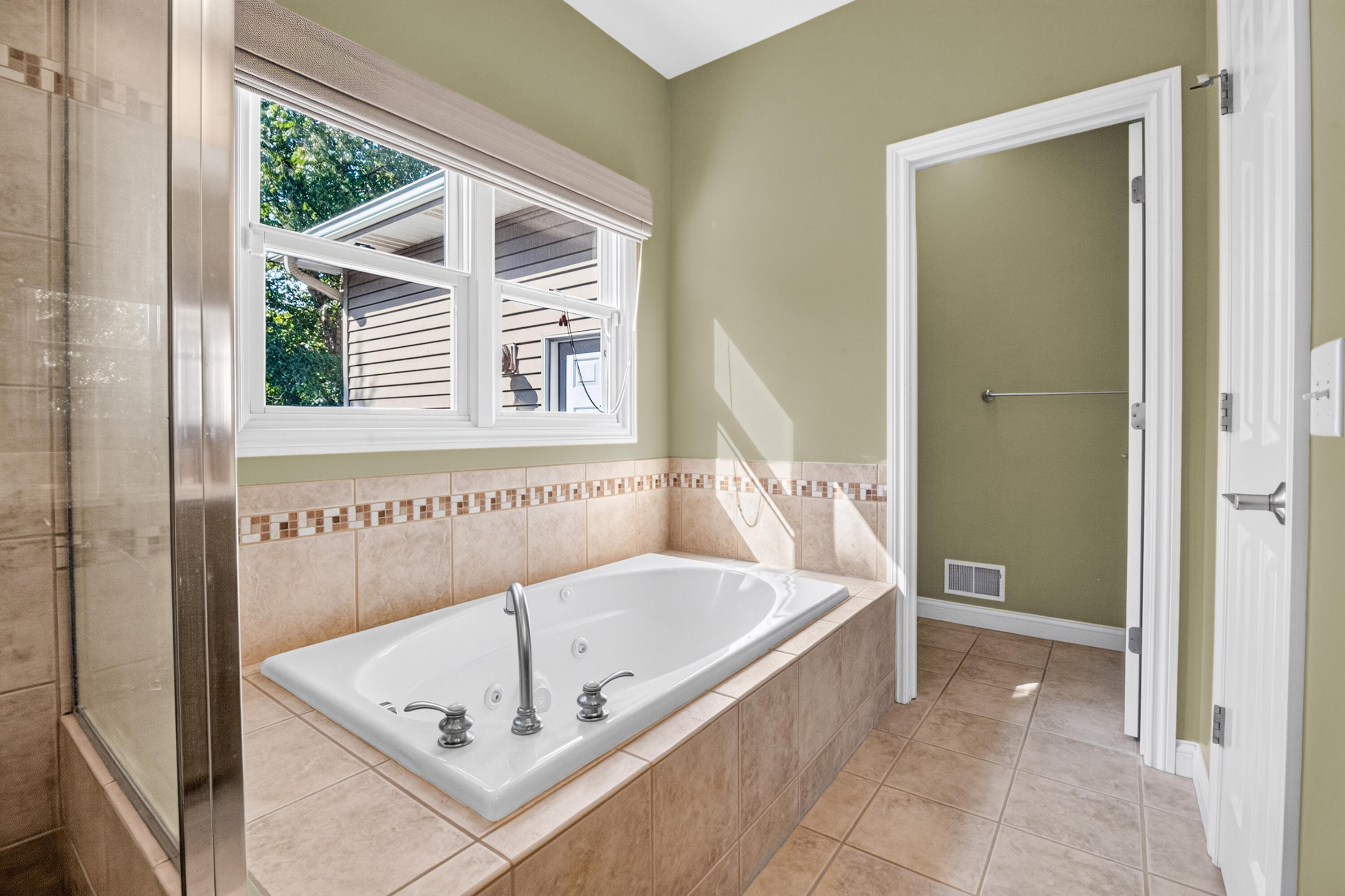 109 Sawgrass Lane Property Photo 24