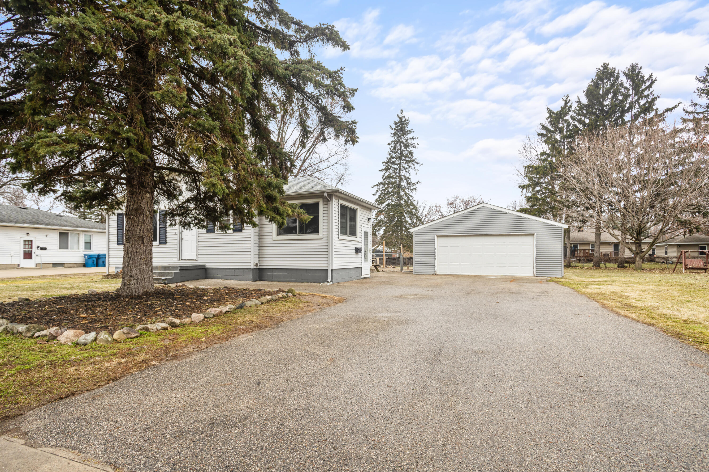 3715 Grant Street Property Photo 5
