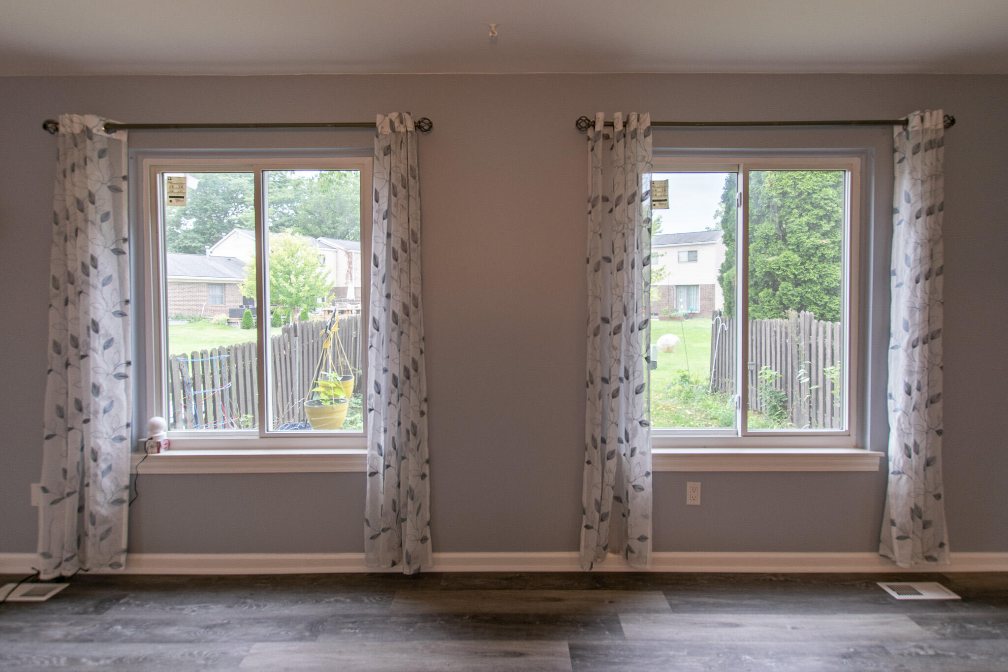 8387 Lakeview Court Property Photo 14