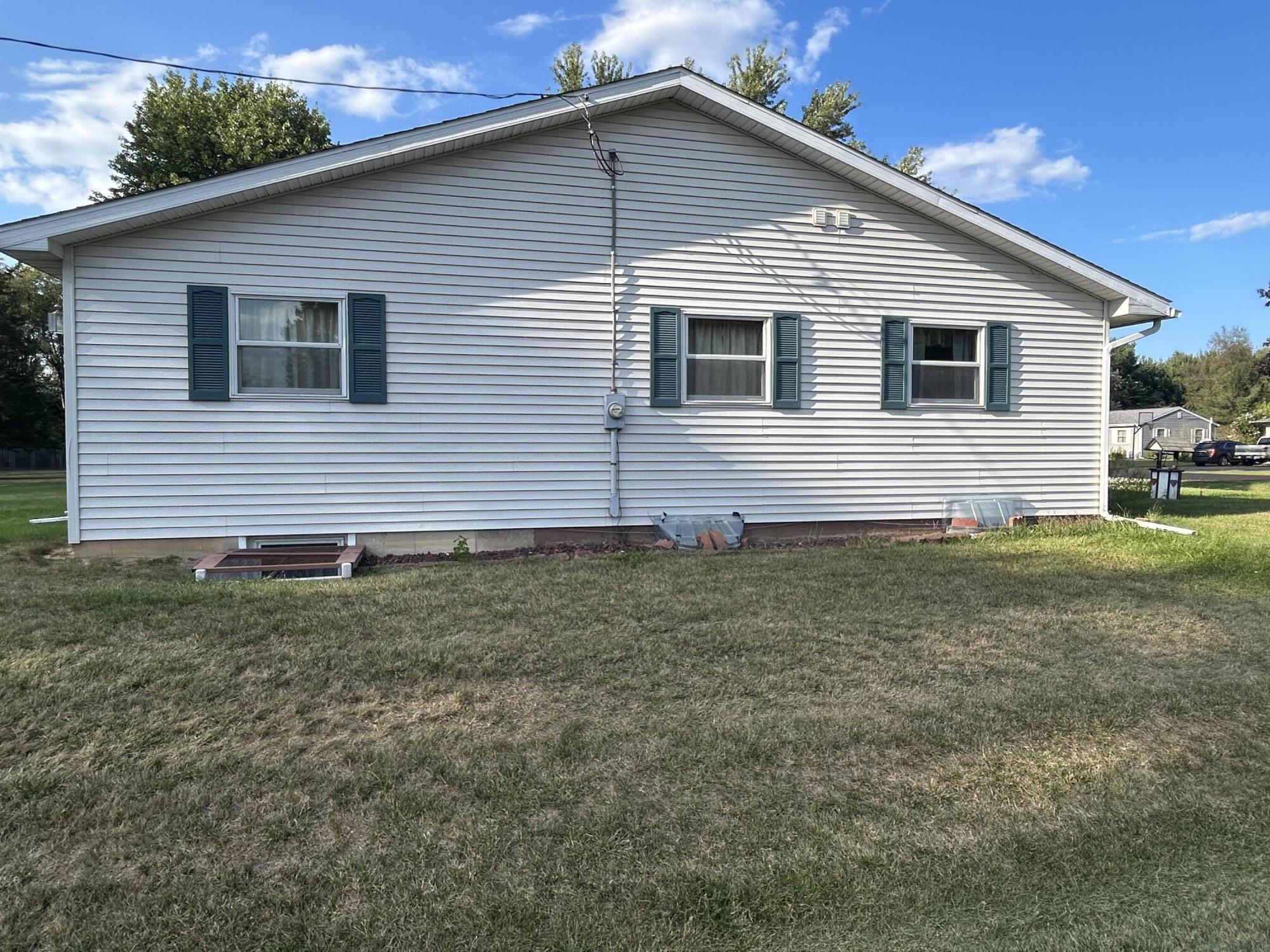 7223 15 1/2 Mile Road Property Photo 4