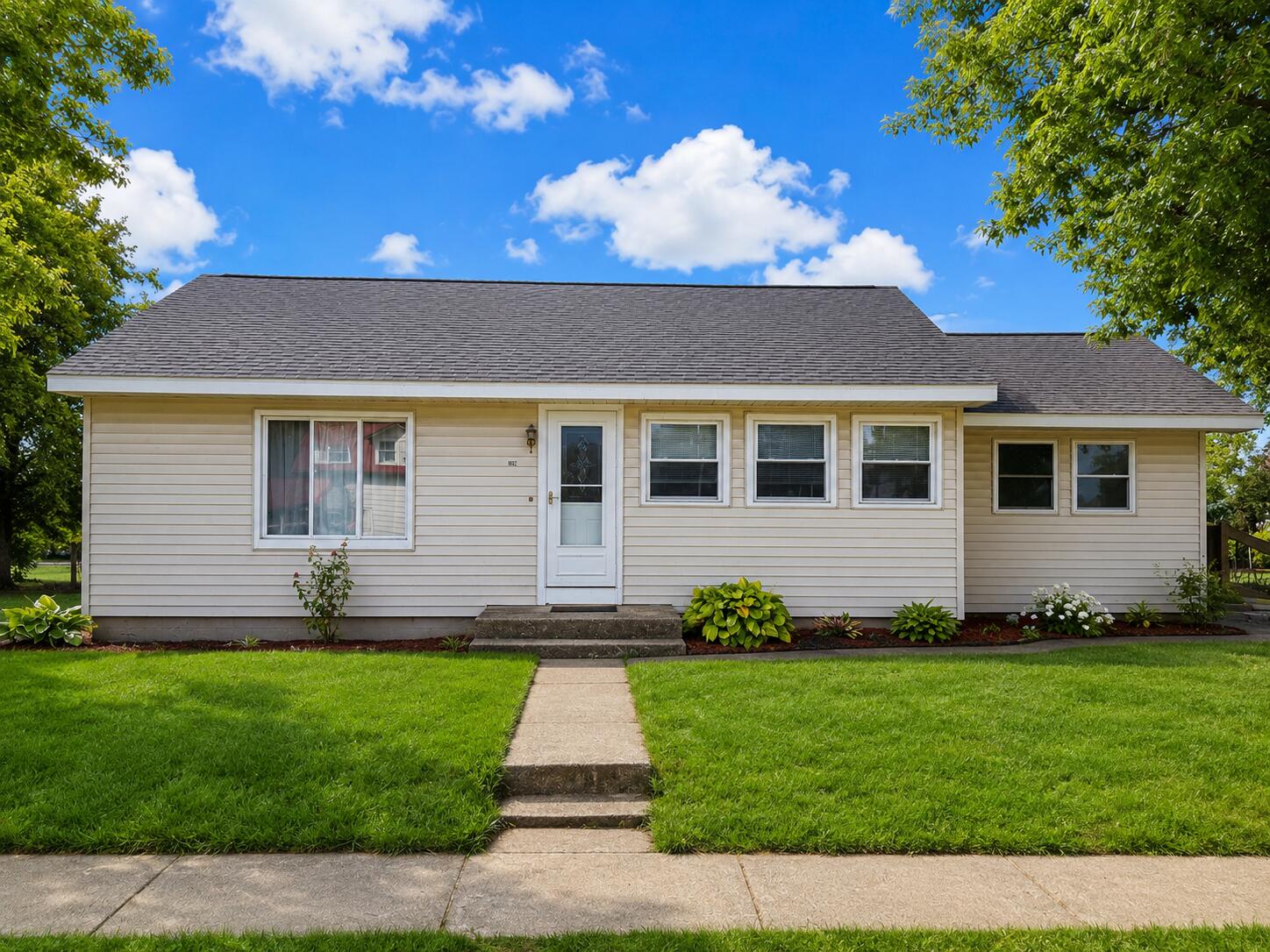 156 Stearns Street Property Photo 2