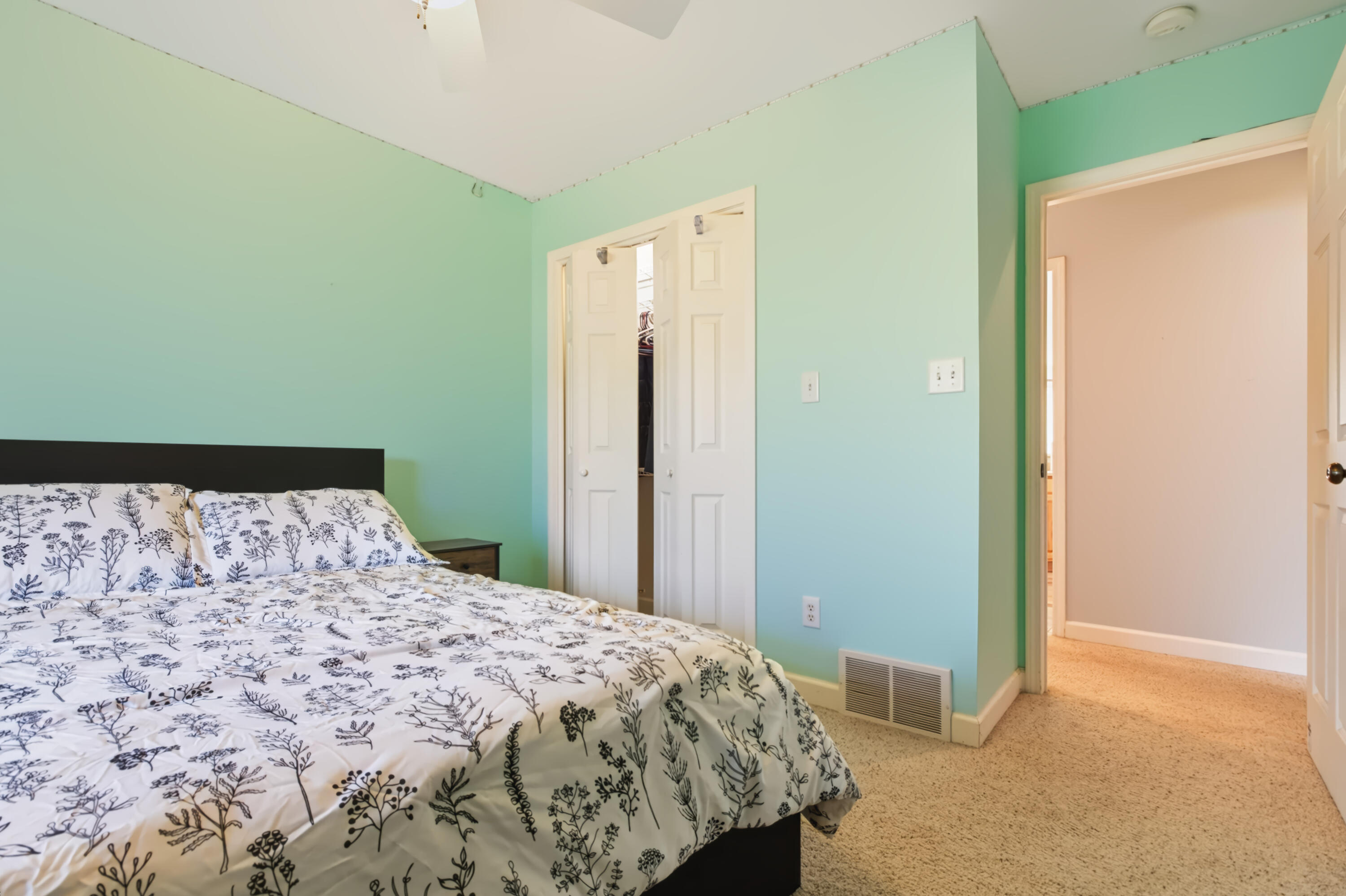 707 Tulip Drive Property Photo 18
