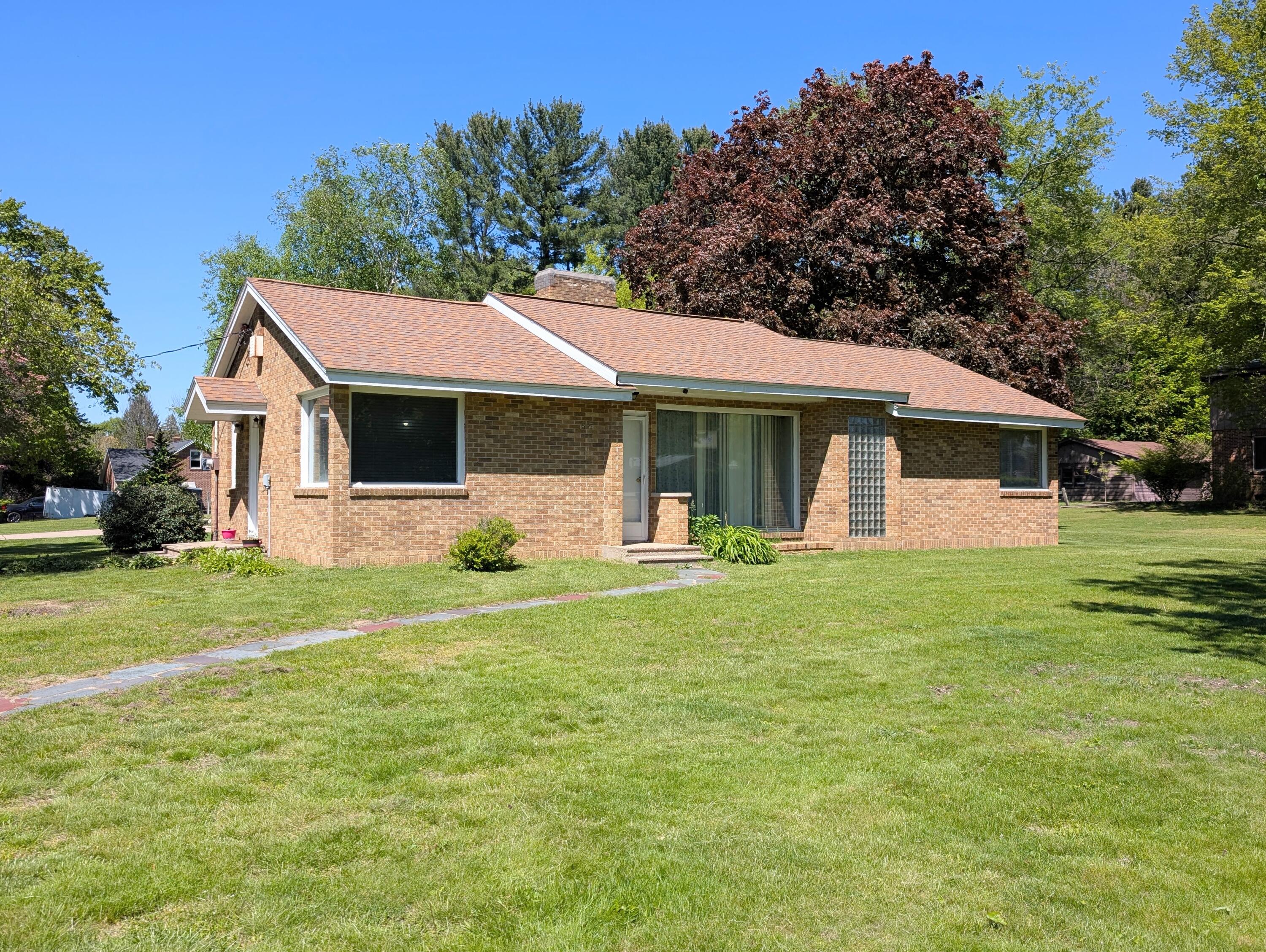 201 Randolph Street Property Photo 2