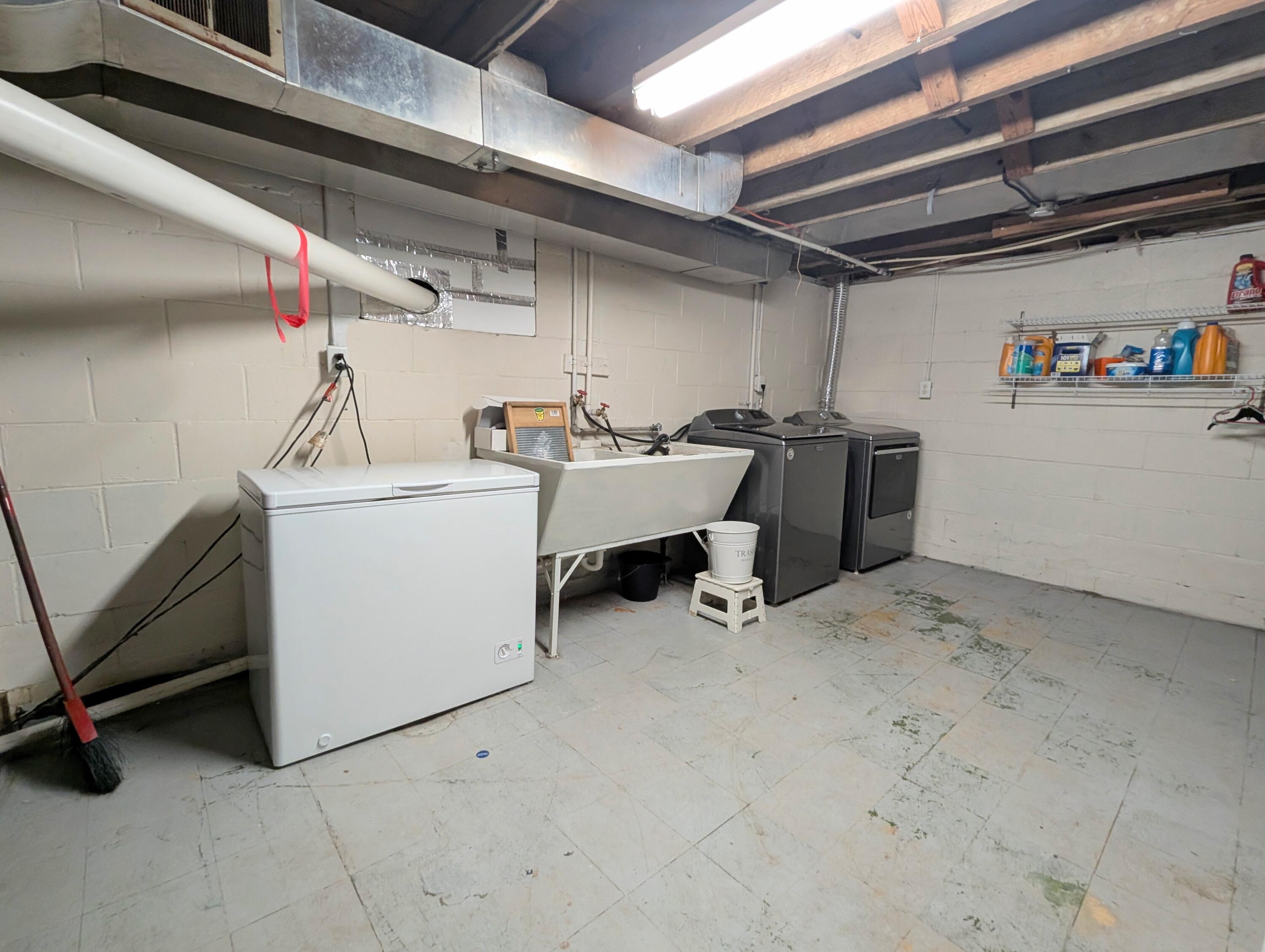 201 Randolph Street Property Photo 21