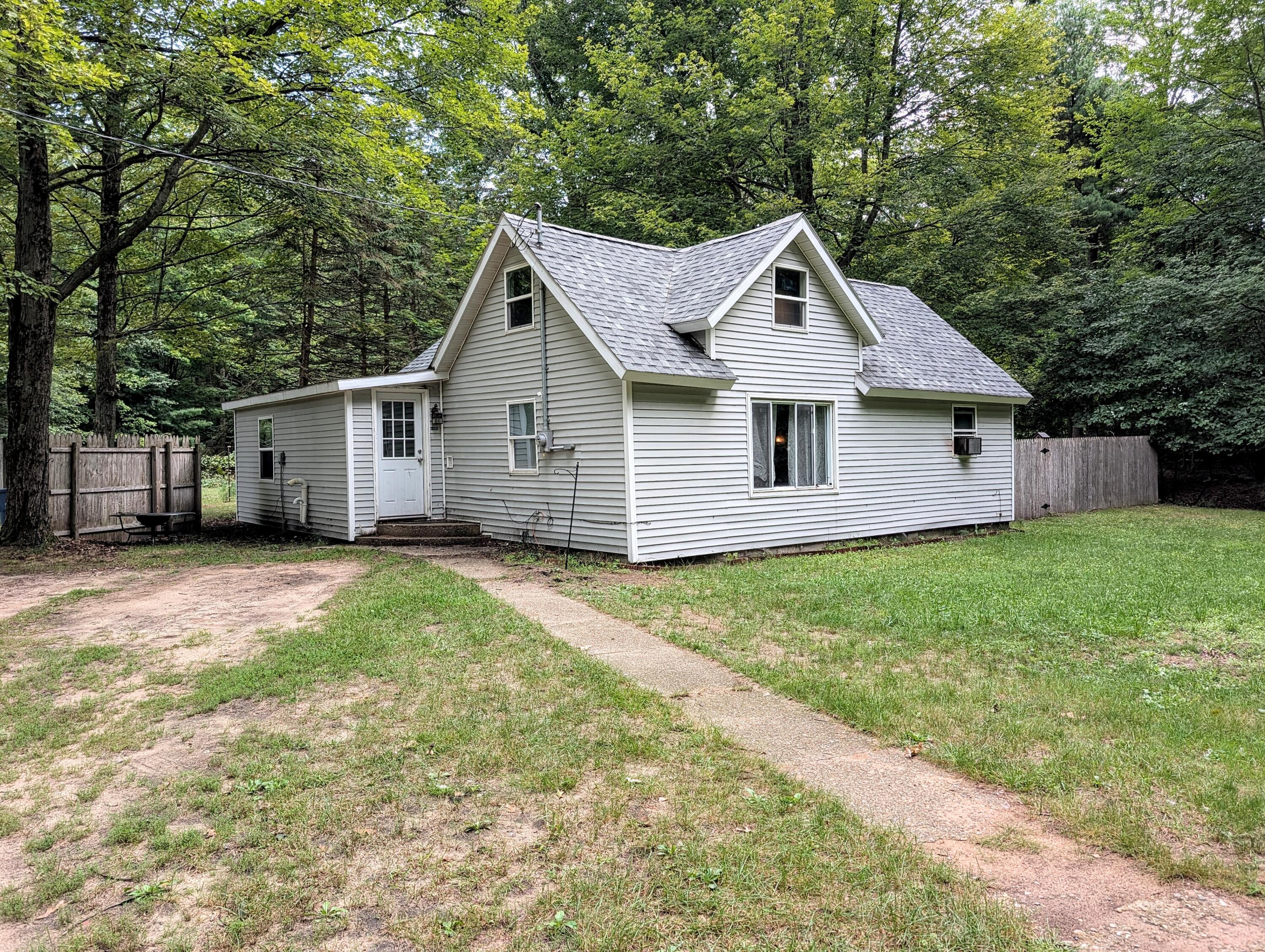 1466 Scenic Drive Property Photo 1