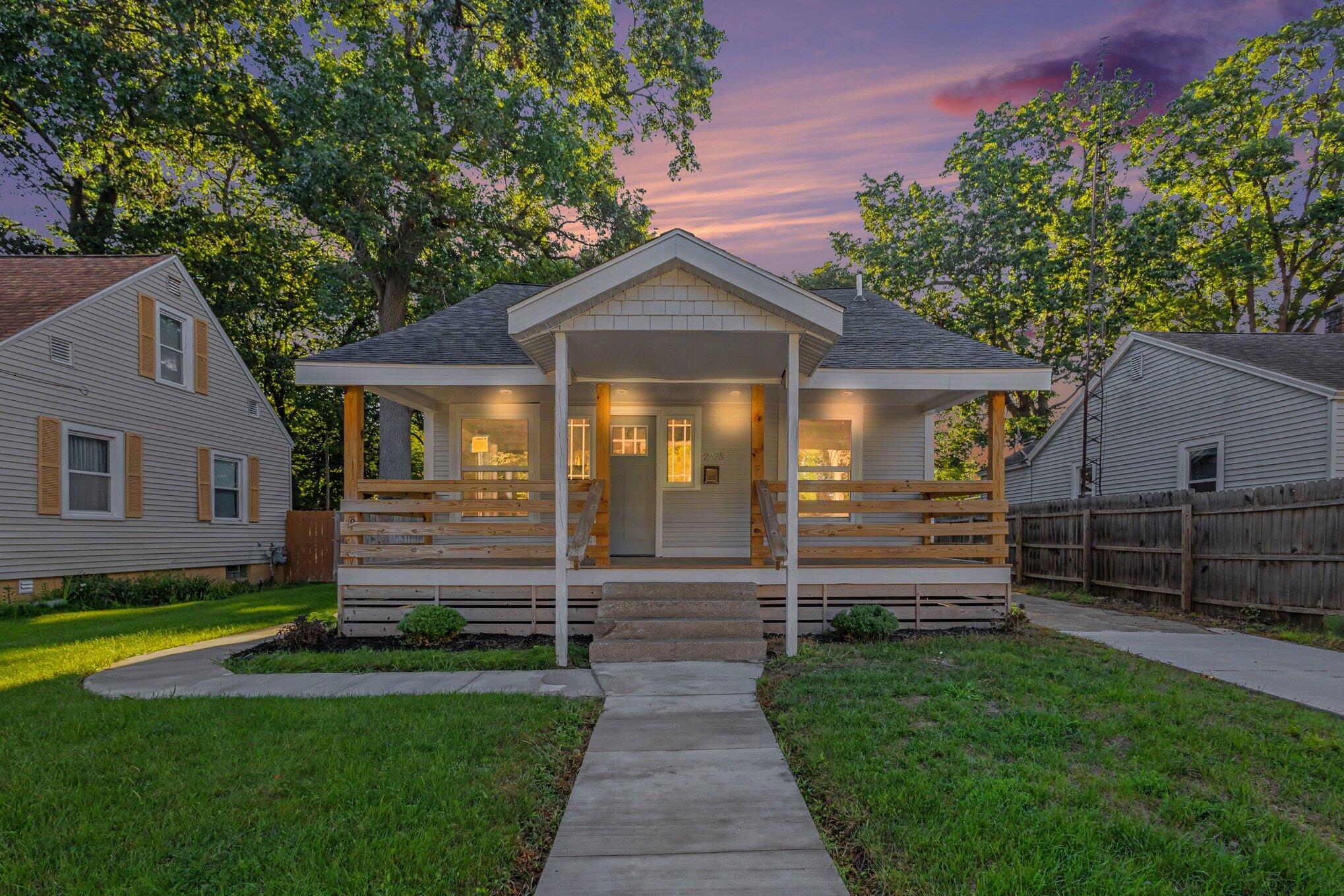2928 Lemuel Street Property Photo 1