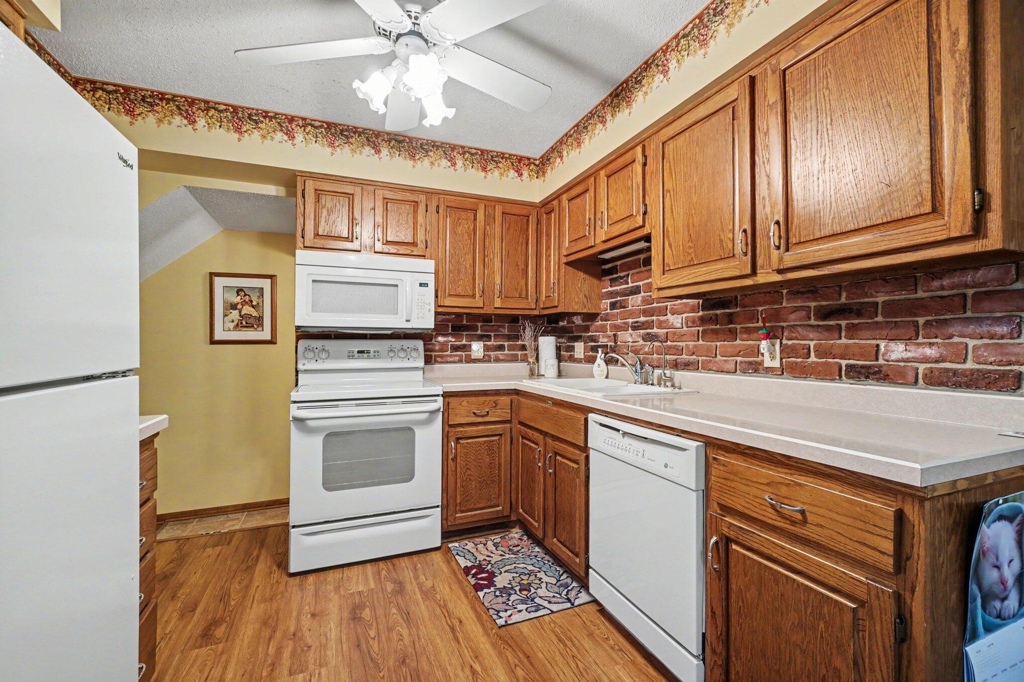 4802 Foxfire Trail Property Photo 5
