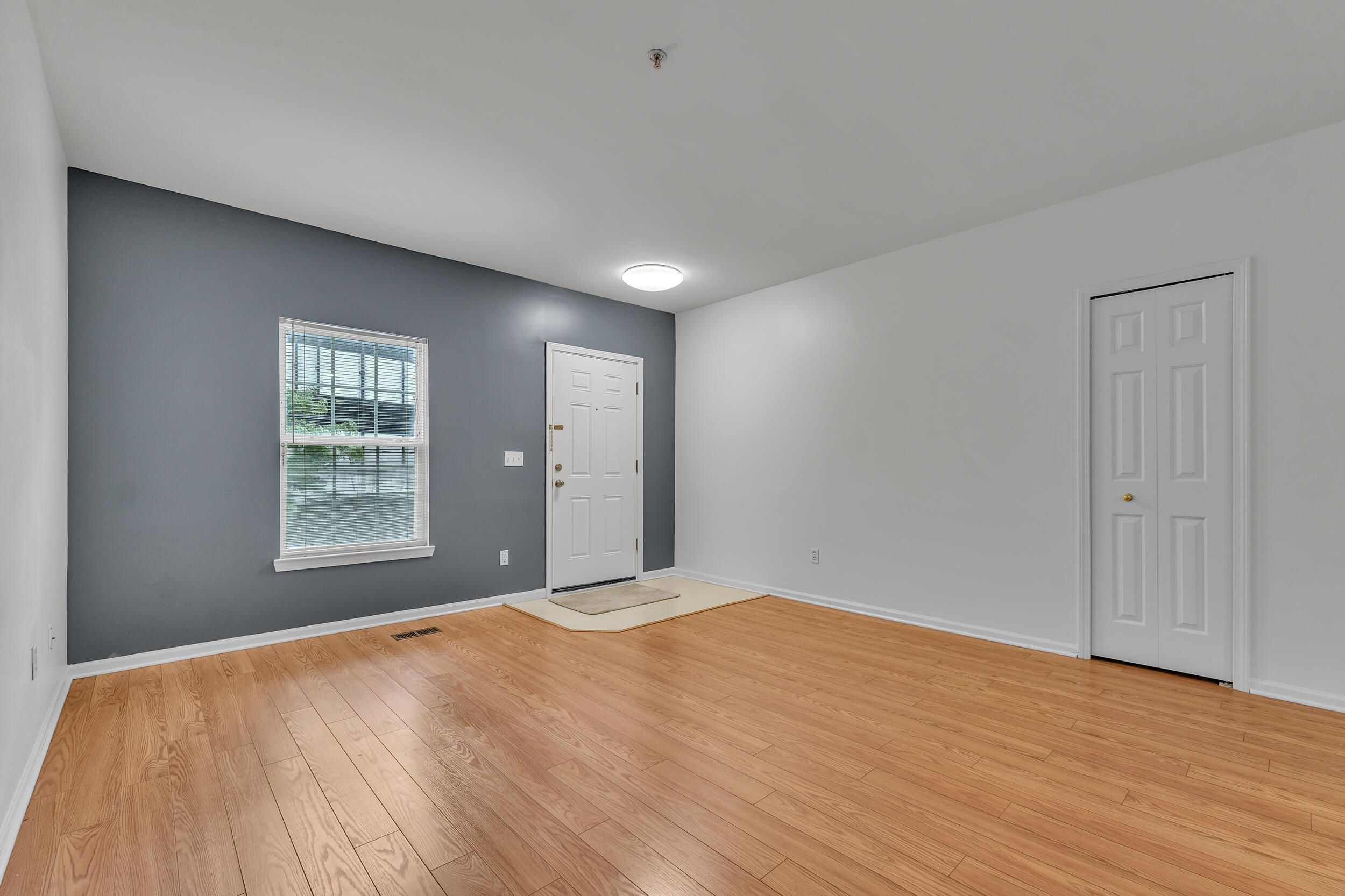 1021 Maiden Lane Property Photo 5