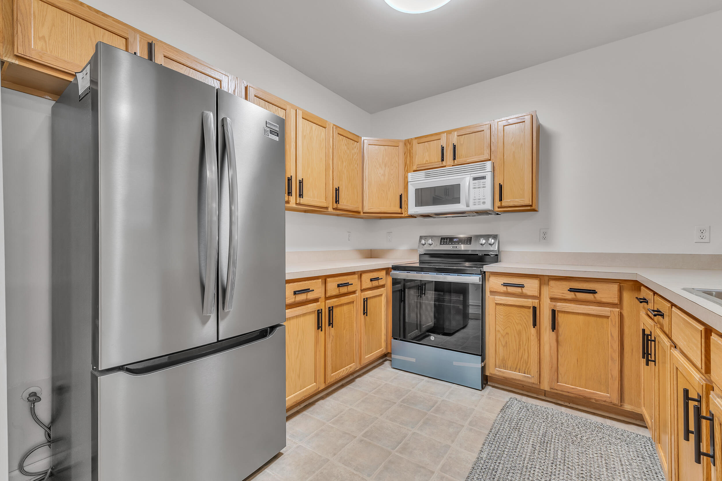 1021 Maiden Lane Property Photo 7