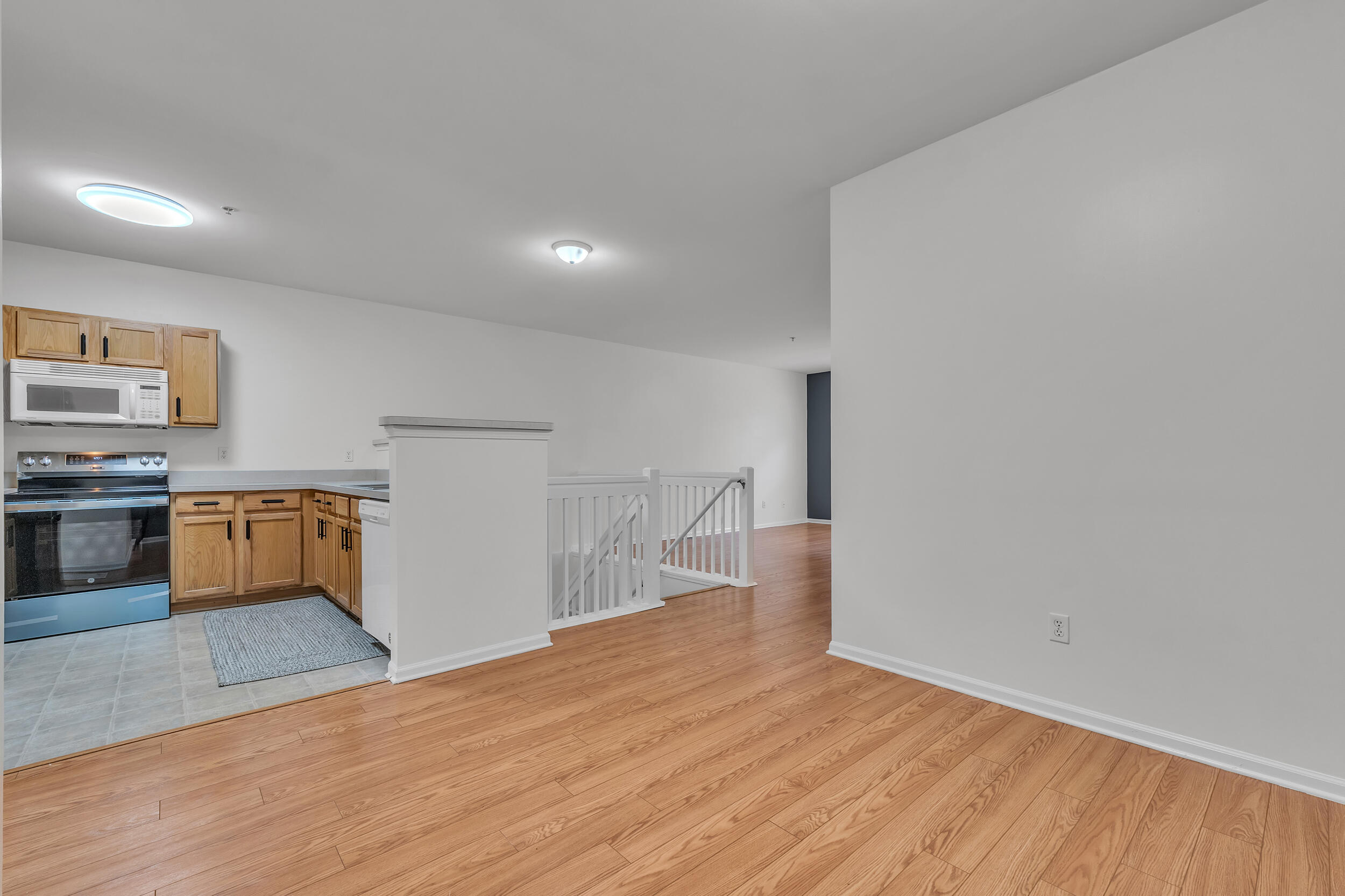 1021 Maiden Lane Property Photo 13