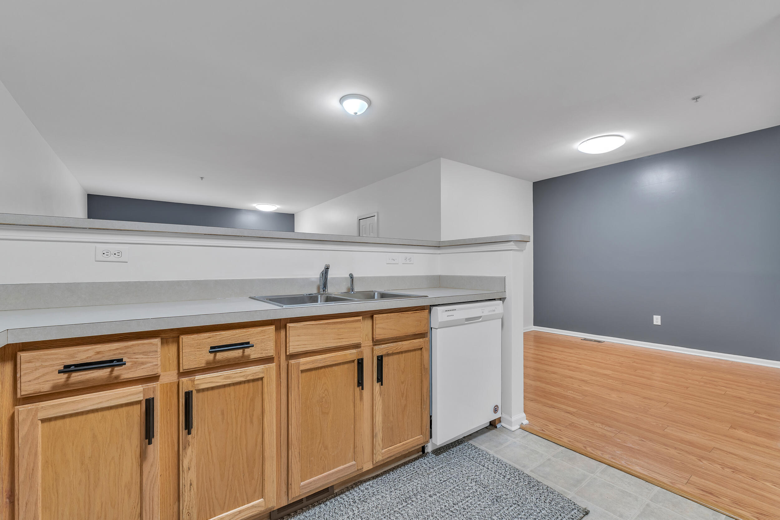 1021 Maiden Lane Property Photo 15