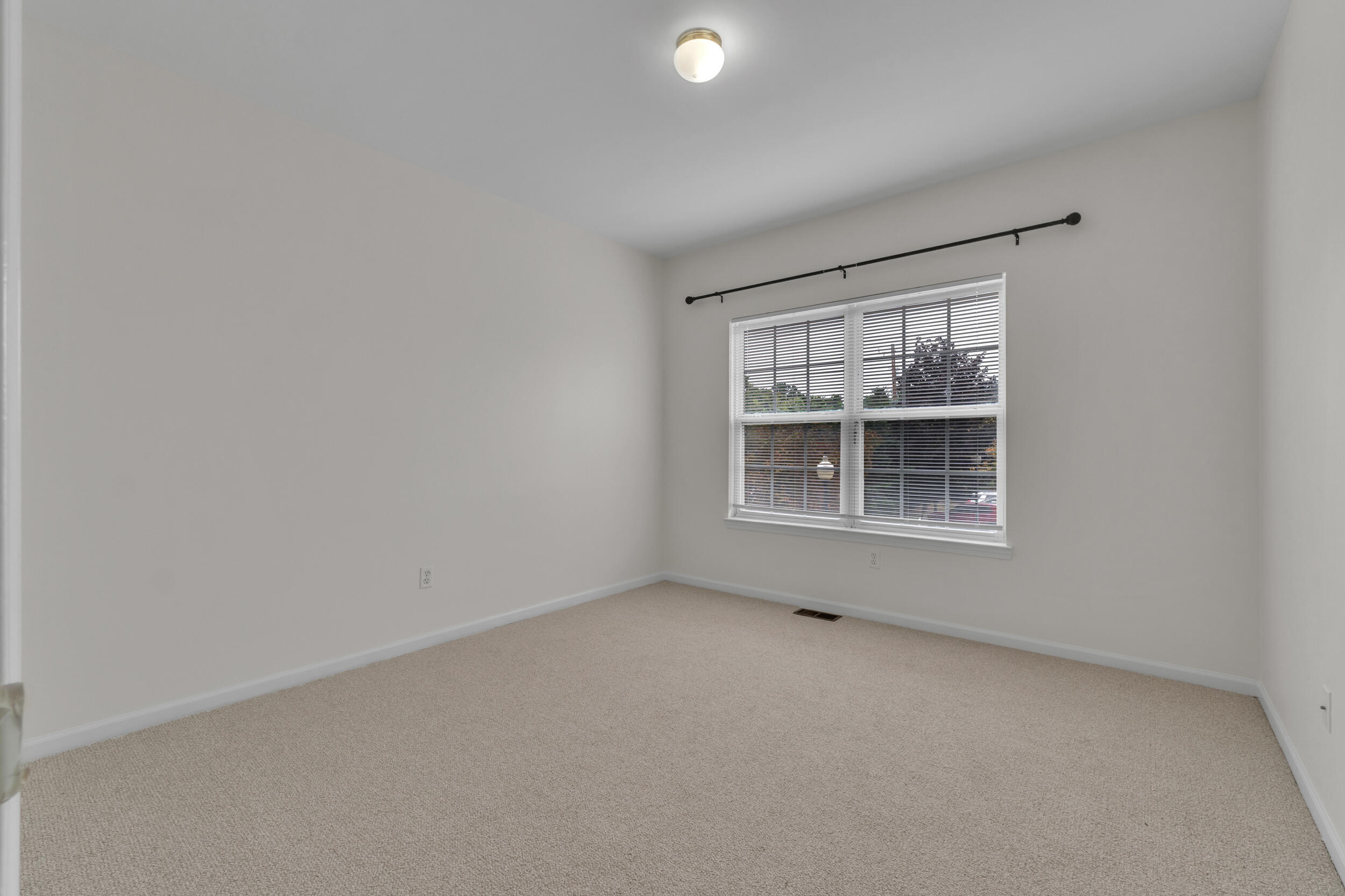 1021 Maiden Lane Property Photo 21
