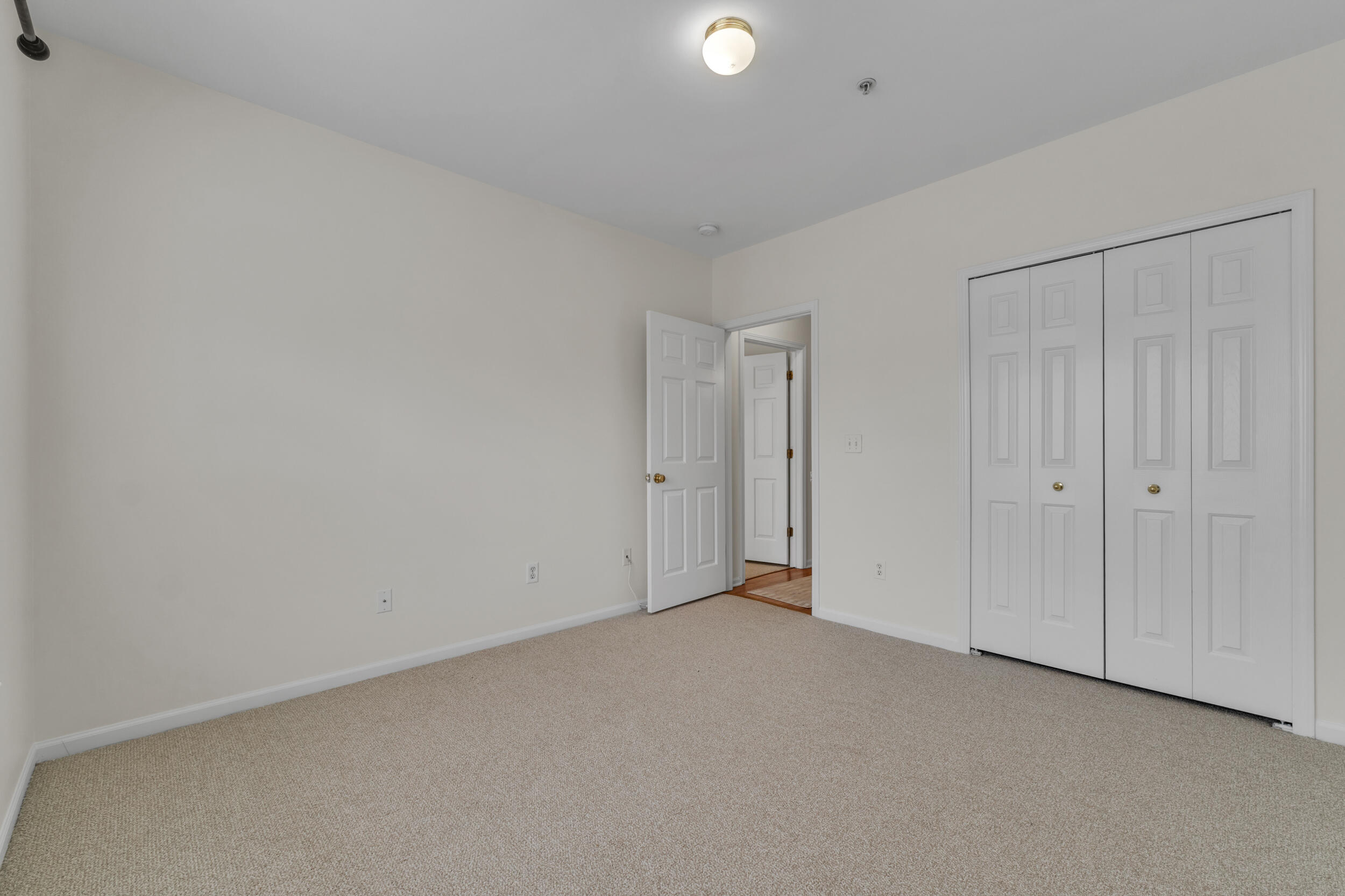 1021 Maiden Lane Property Photo 22
