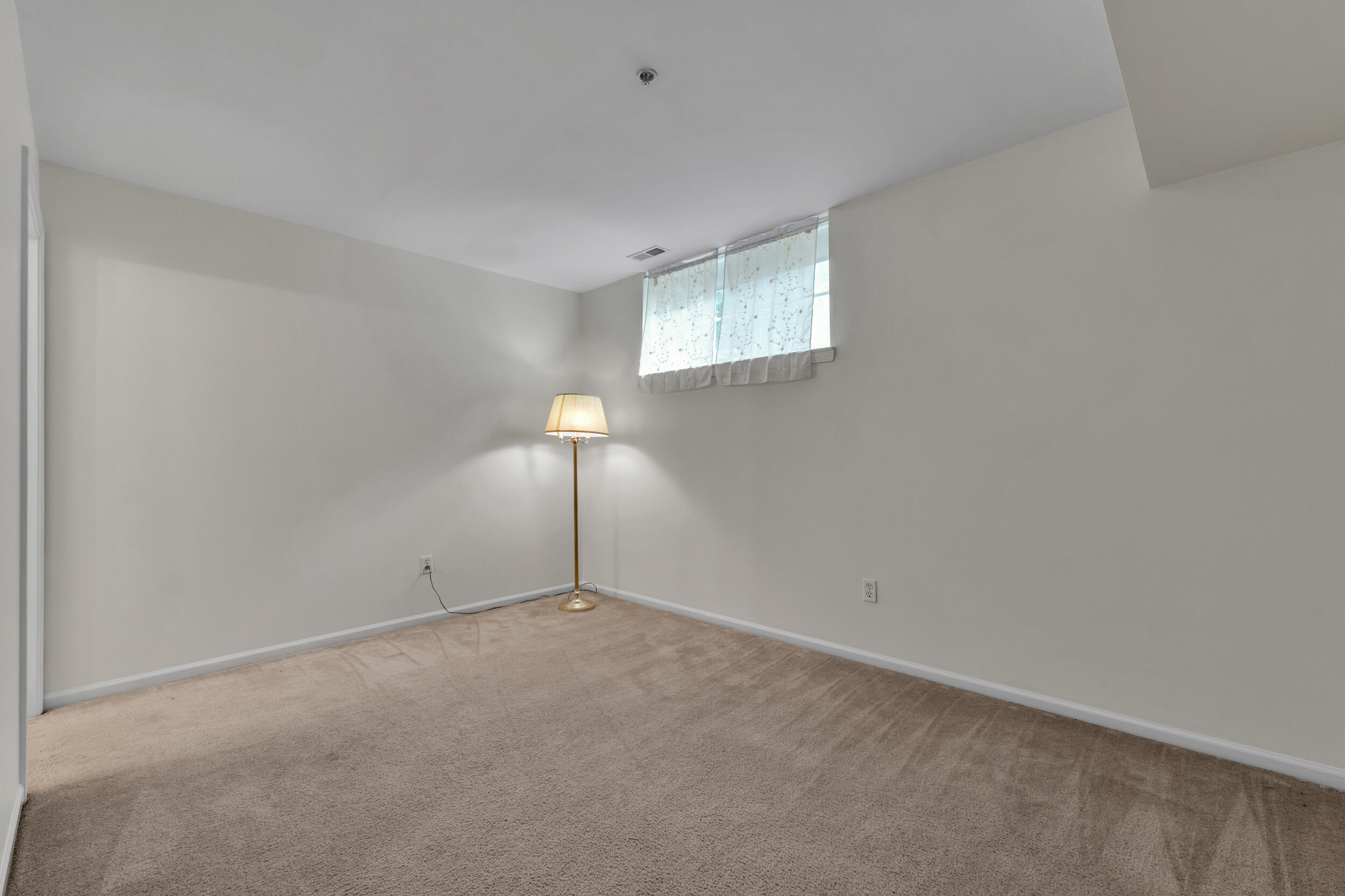 1021 Maiden Lane Property Photo 25