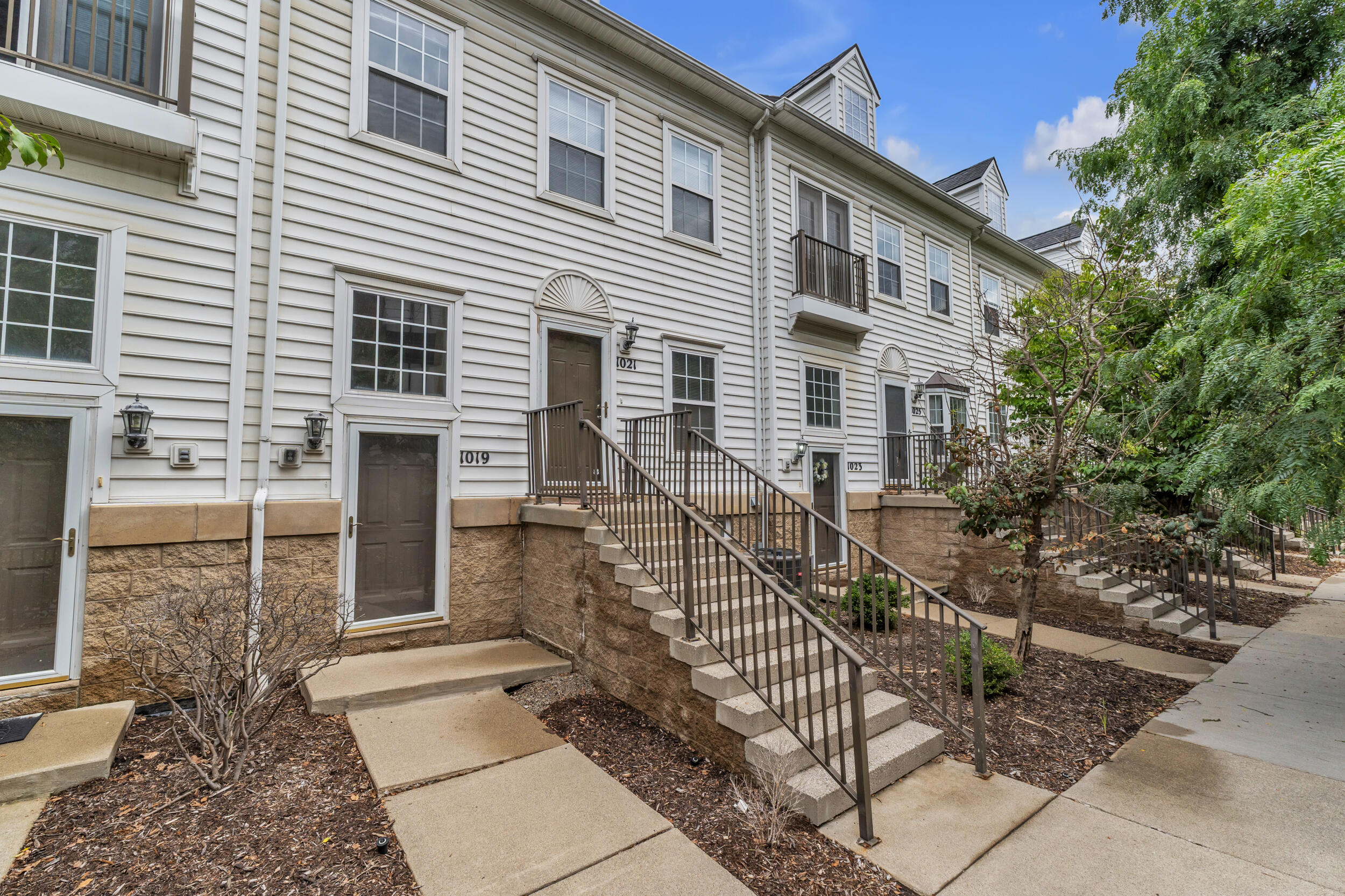 1021 Maiden Lane Property Photo 35