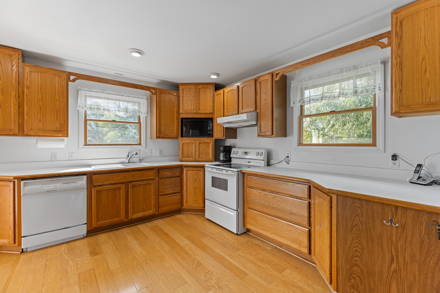 4079 Bennett Court Property Photo 4