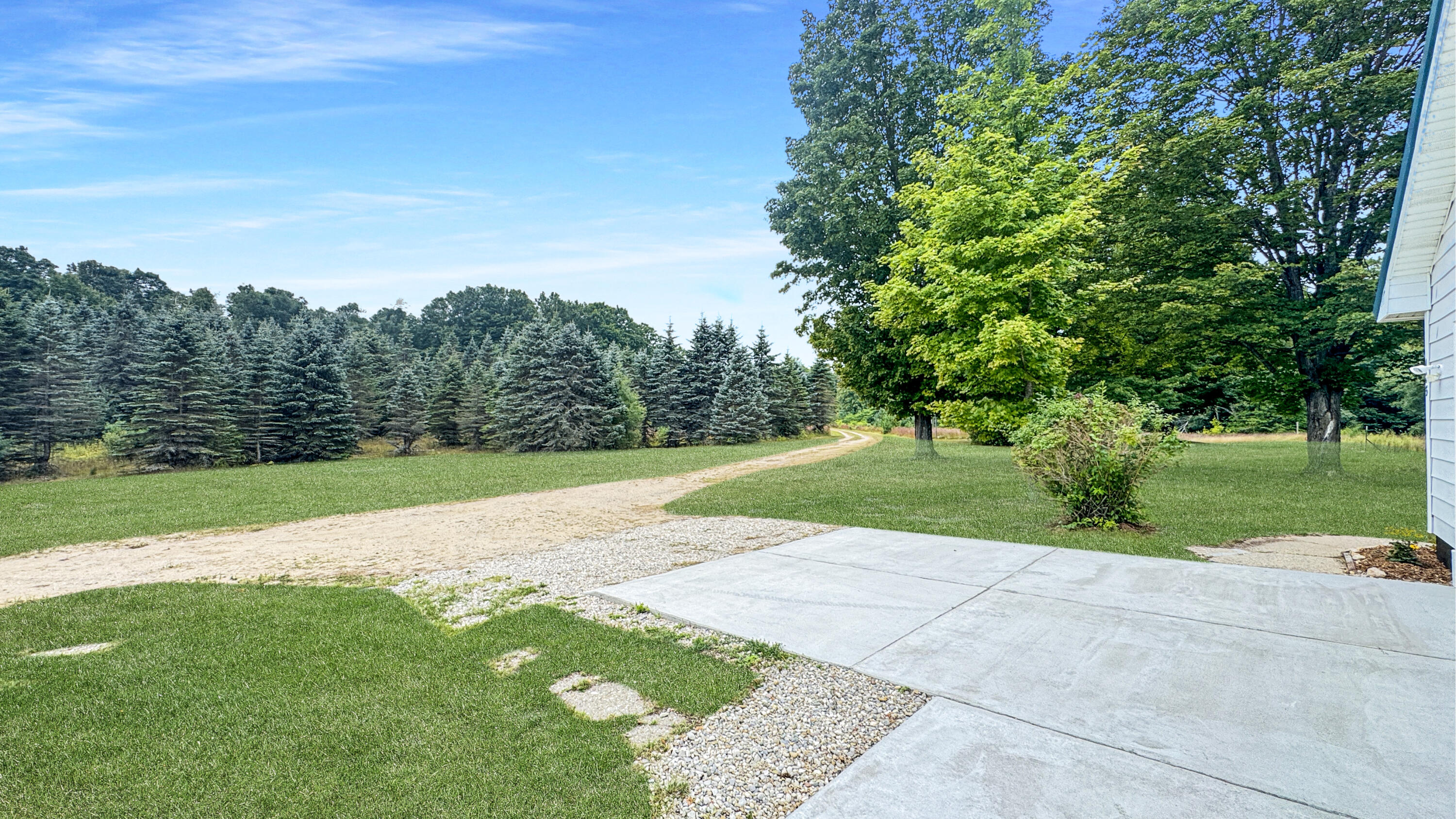 145 S 35 Road Property Photo 46