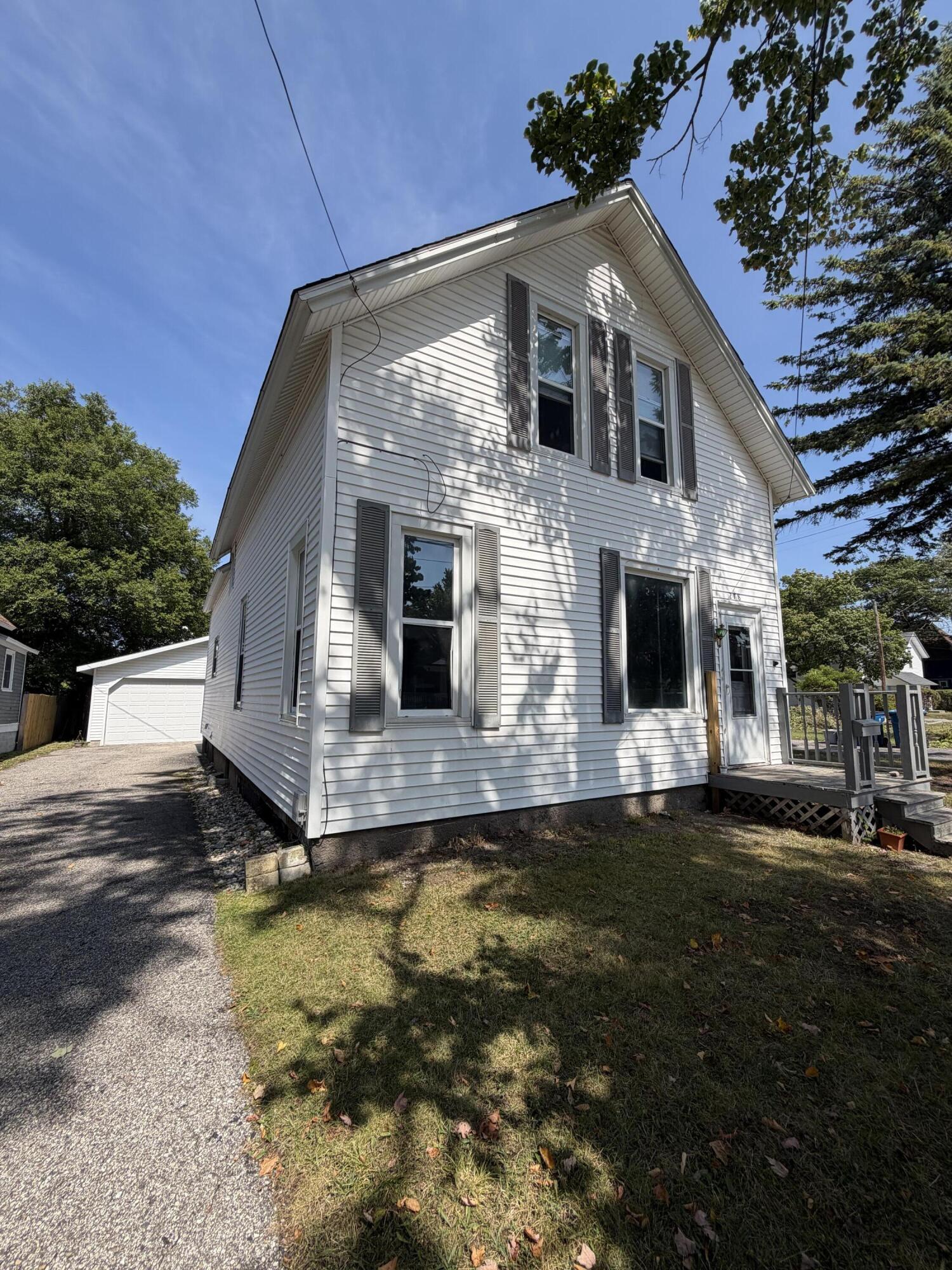 278 2nd Avenue Property Photo 1