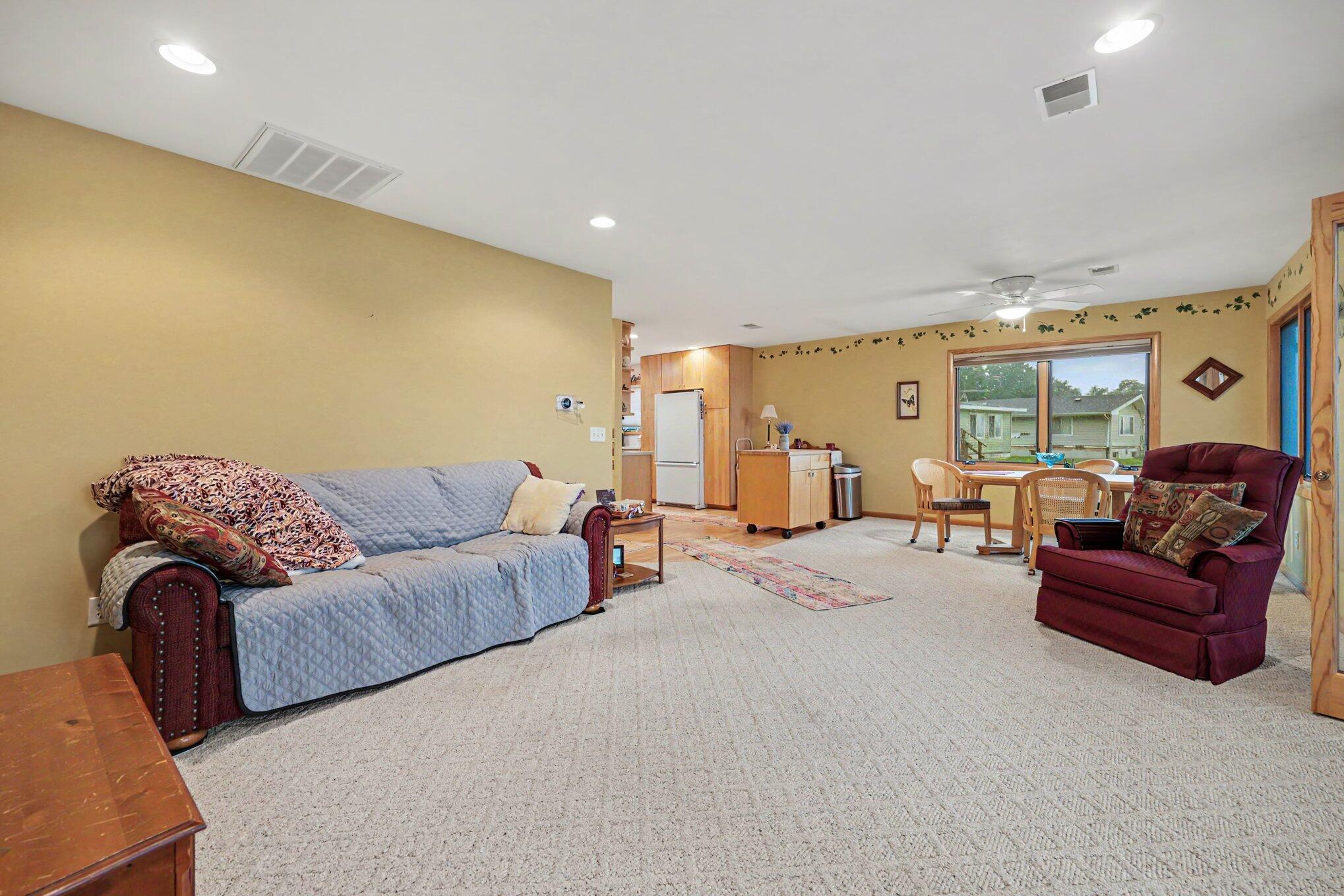8340 Burrows Road Property Photo 18