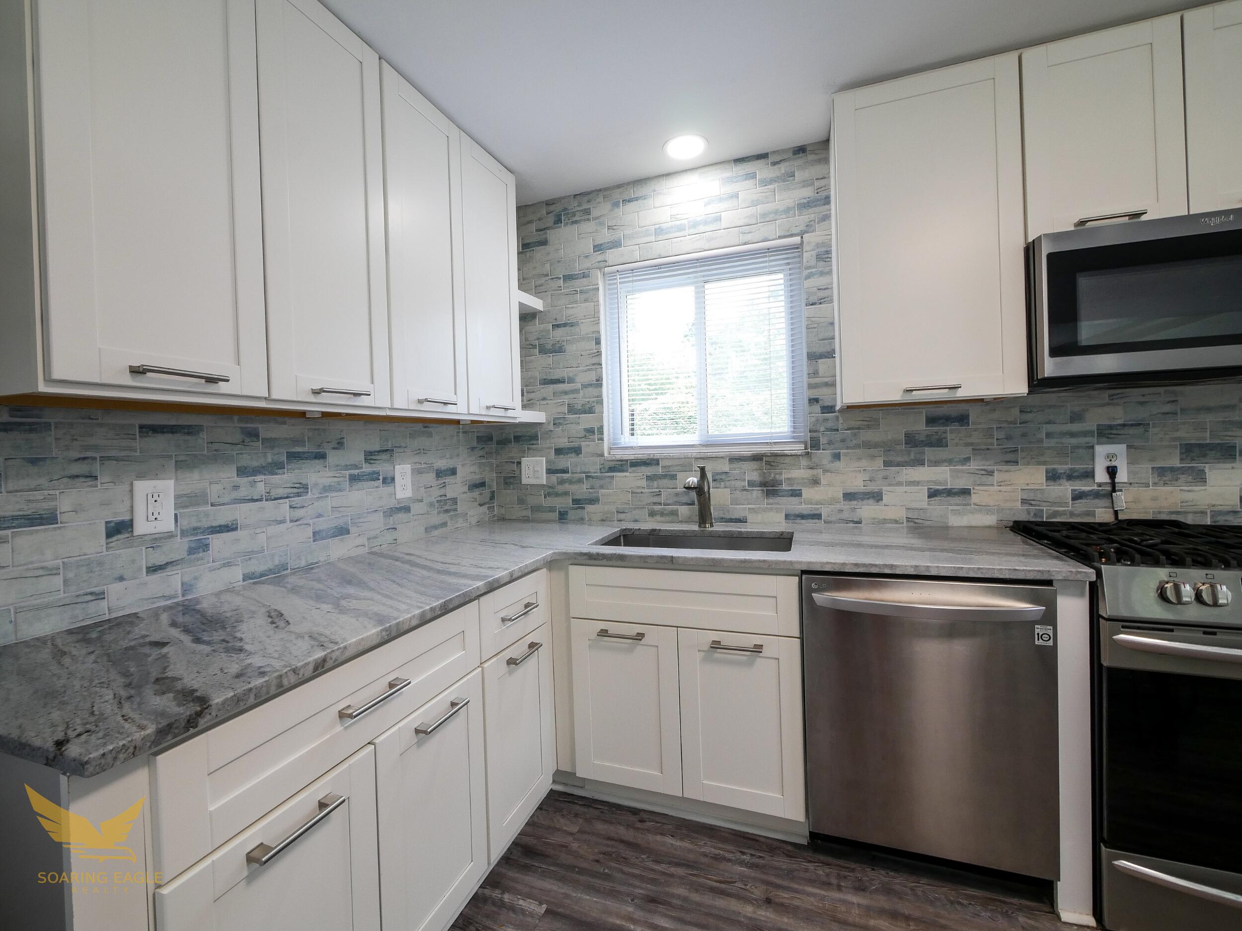 36005 Lucerne Street Property Photo 7