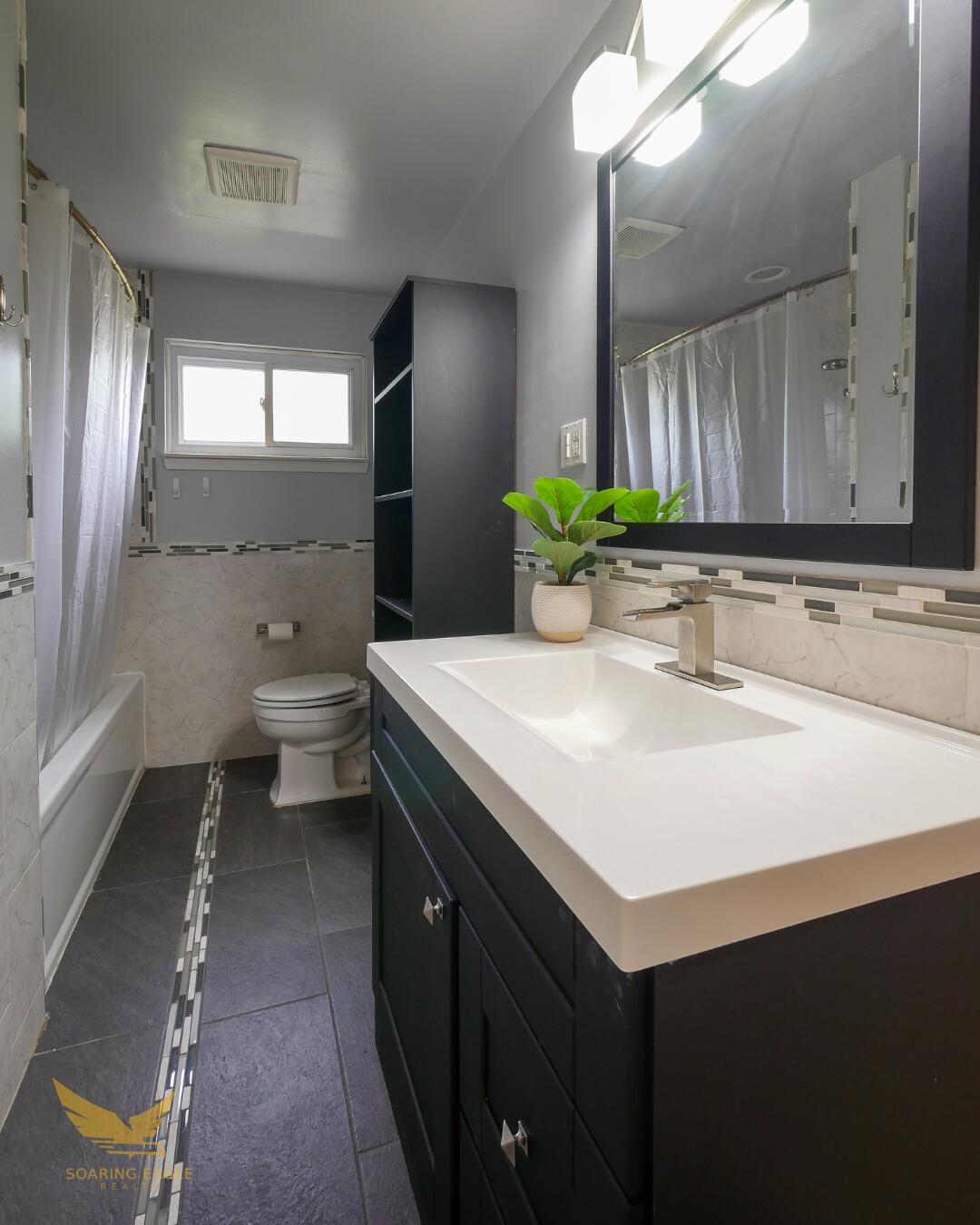36005 Lucerne Street Property Photo 13