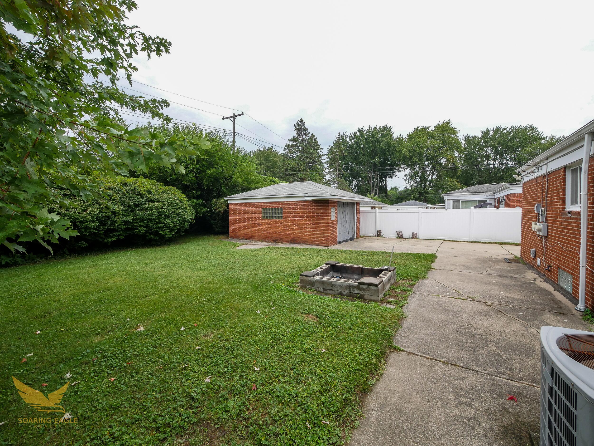 36005 Lucerne Street Property Photo 24