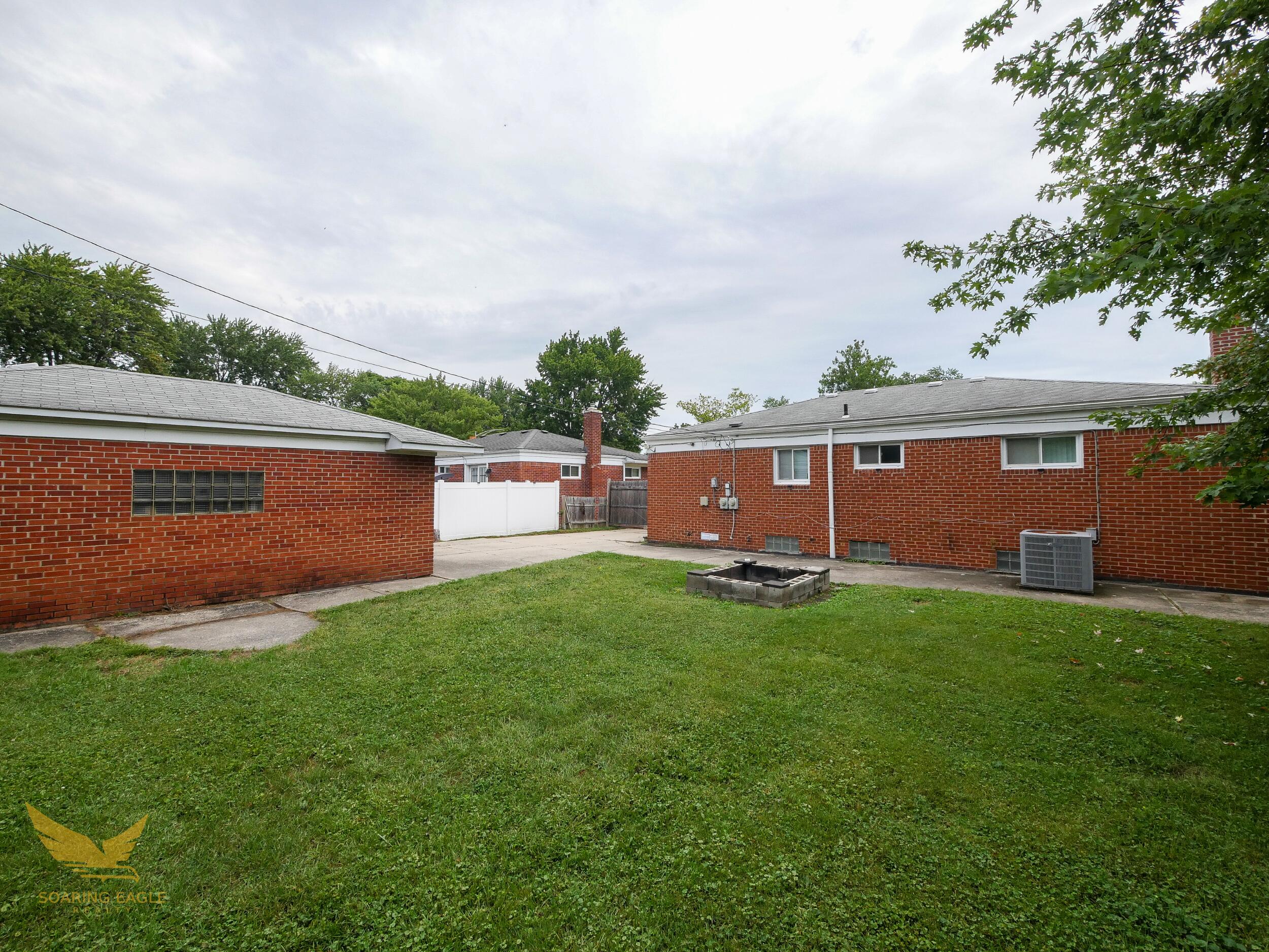 36005 Lucerne Street Property Photo 25